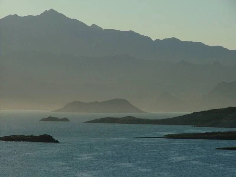 Desert Solitude - landscape - Geoff Rhodes (27).jpg