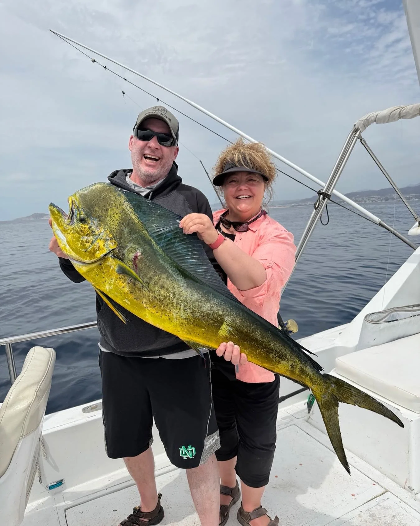 Rick and Colleen From Manitoba Canada on a nice Bull dorado in cabo 👊👍😎🌴