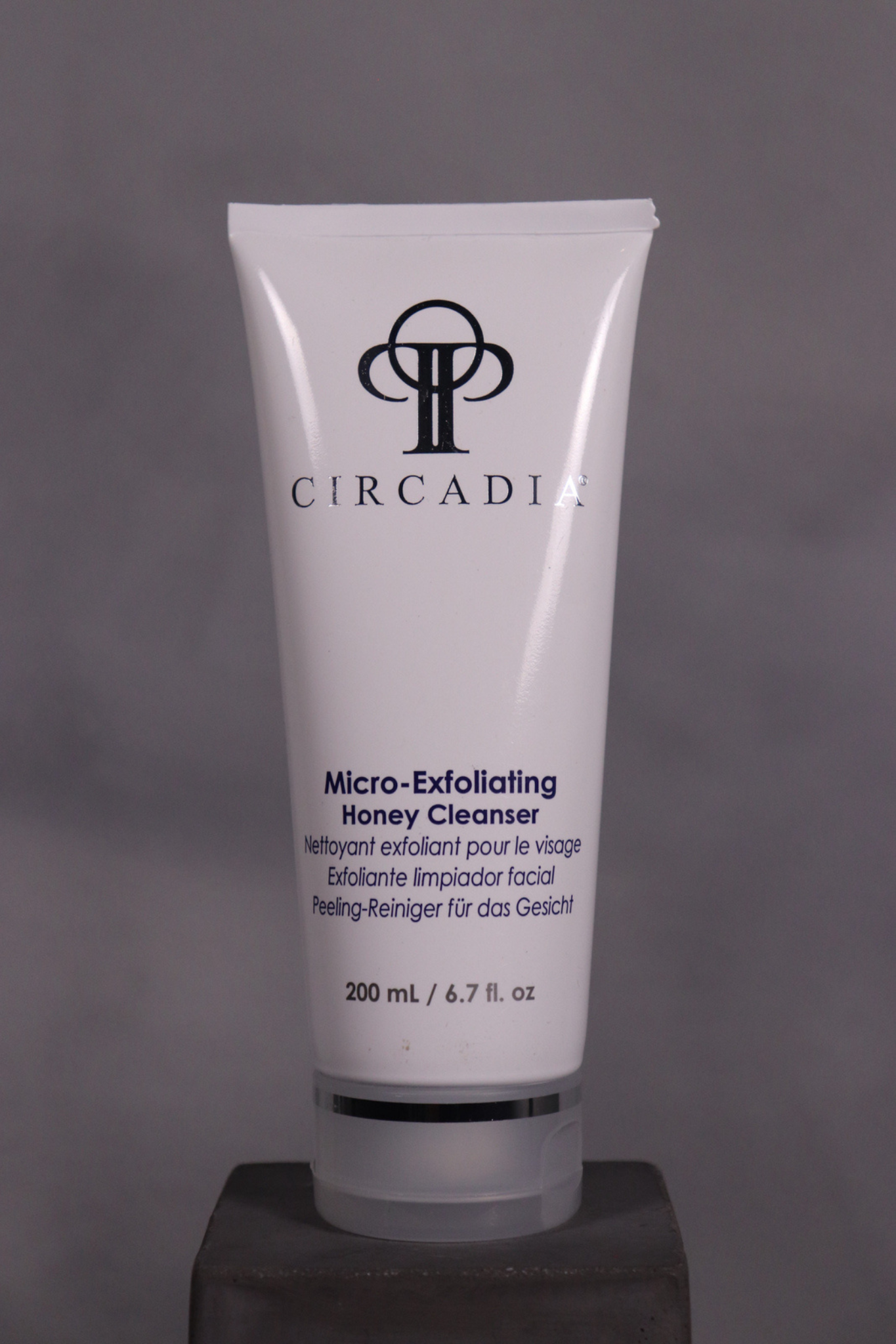 micro-exfoliating honey cleanser
