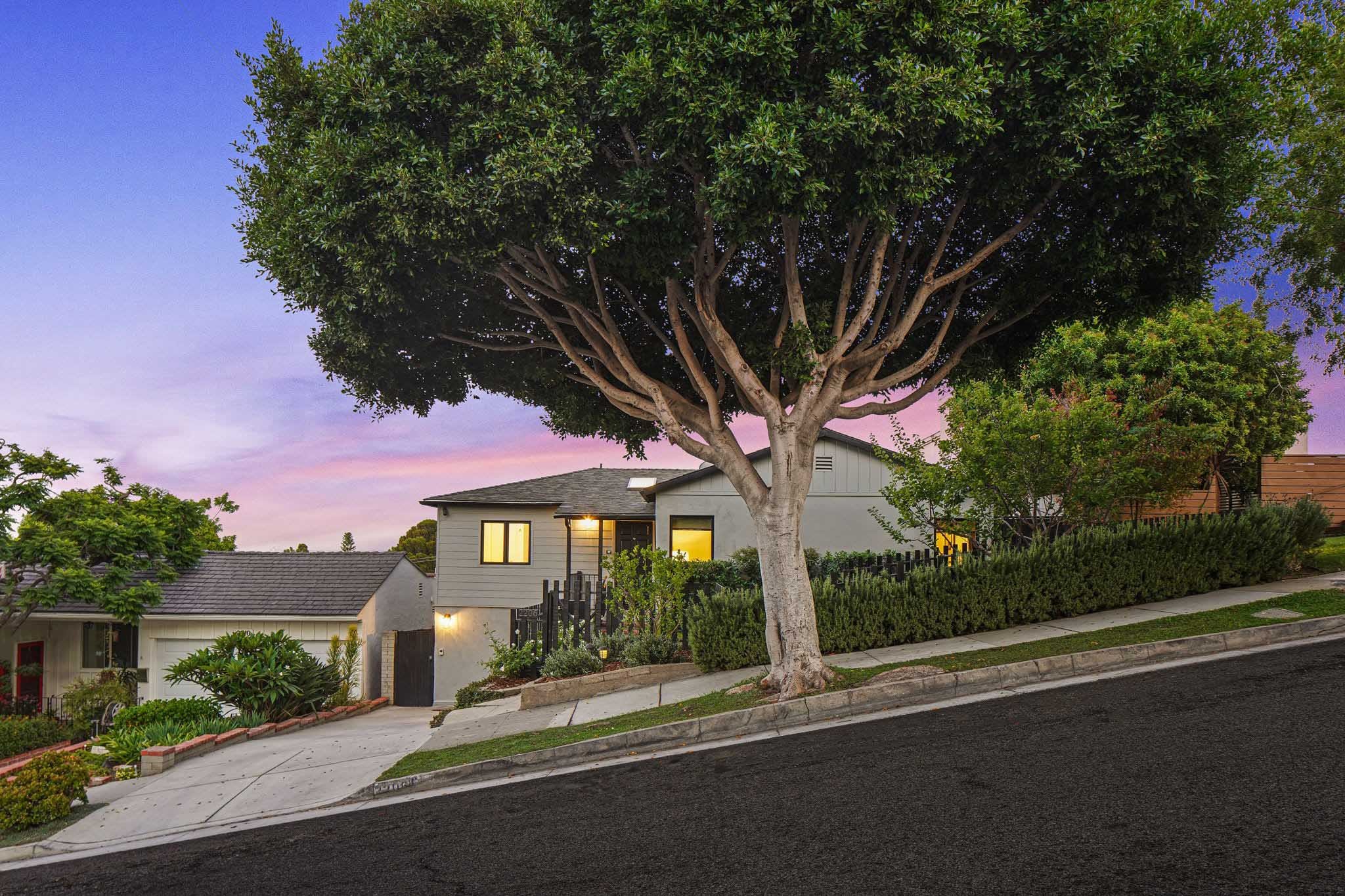 Sunset Park Residence – Lodge & Lantern-22.jpg