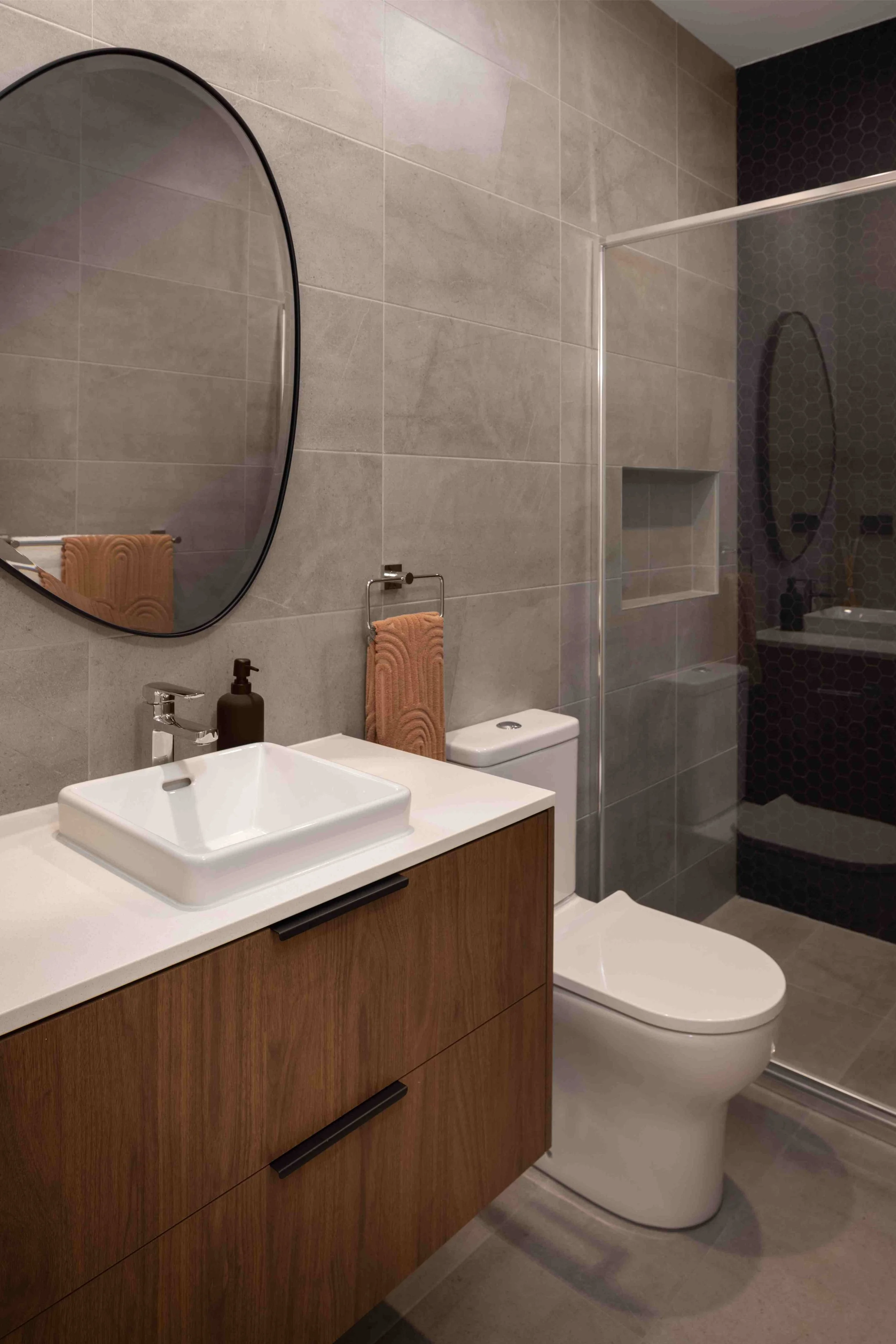 Lumina WC
