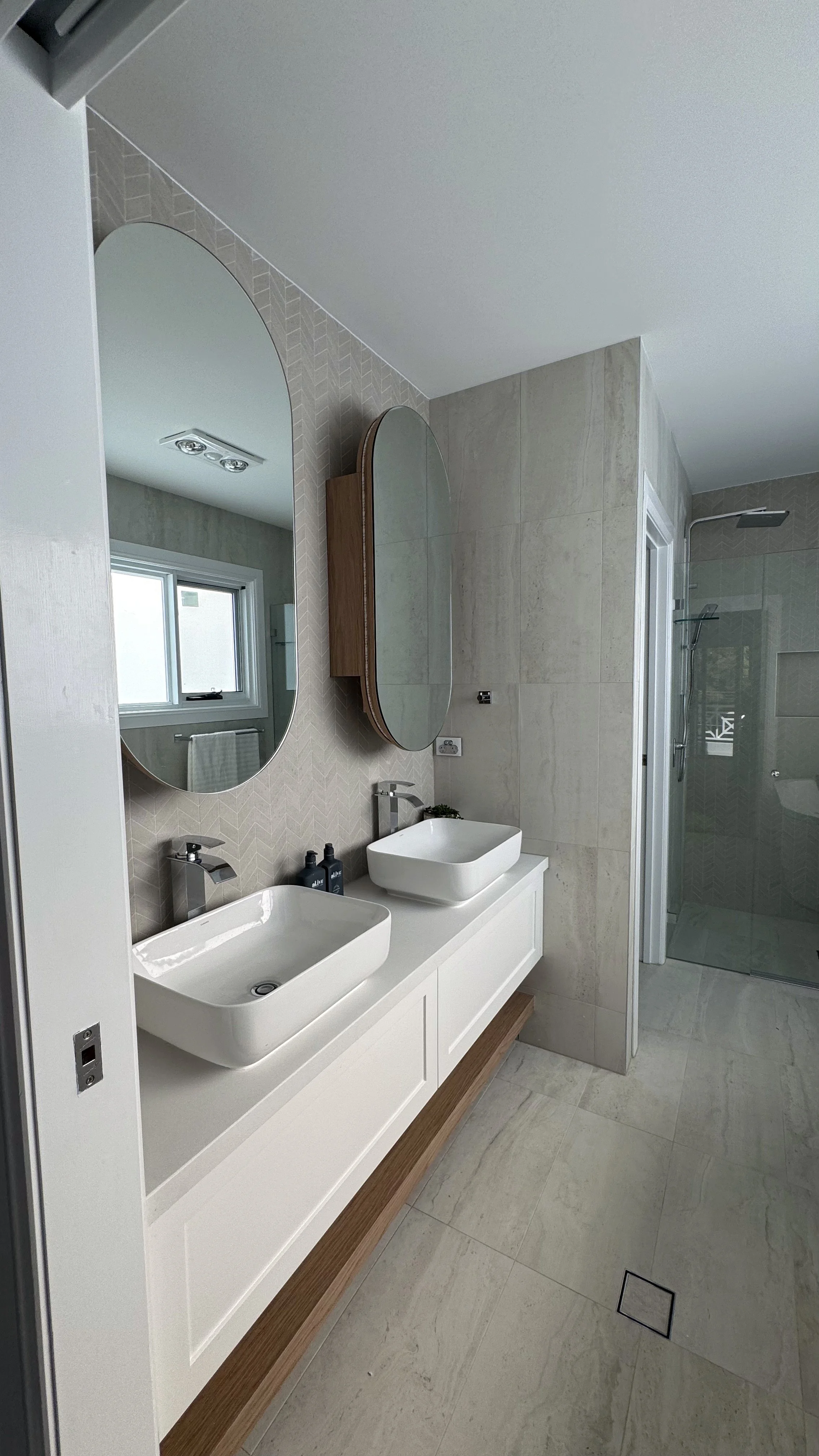 Master Ensuite View to Shower.jpg