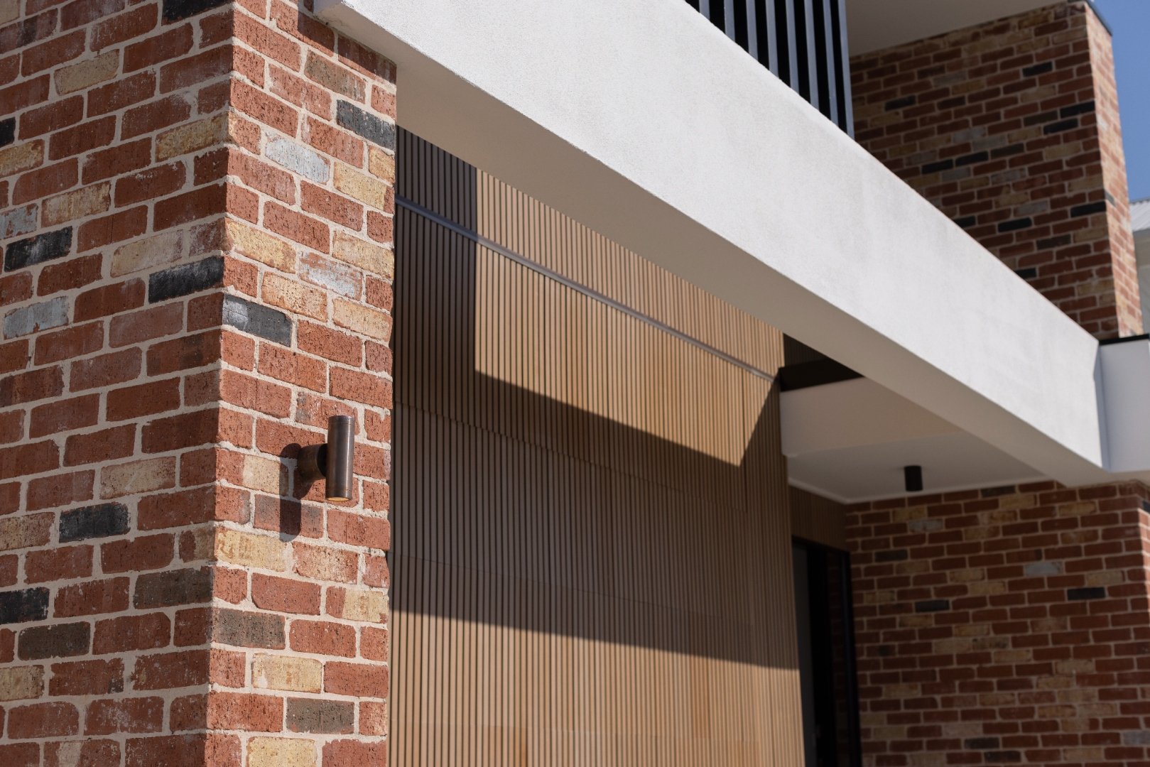 AXIS MODERN FACADE GARAGE