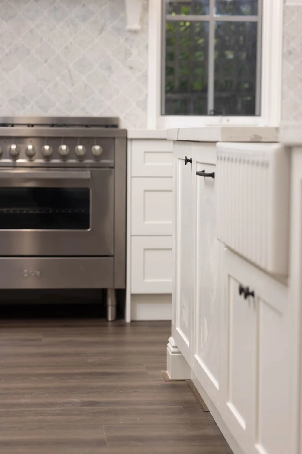 kitchen appliances - farmhouse sink