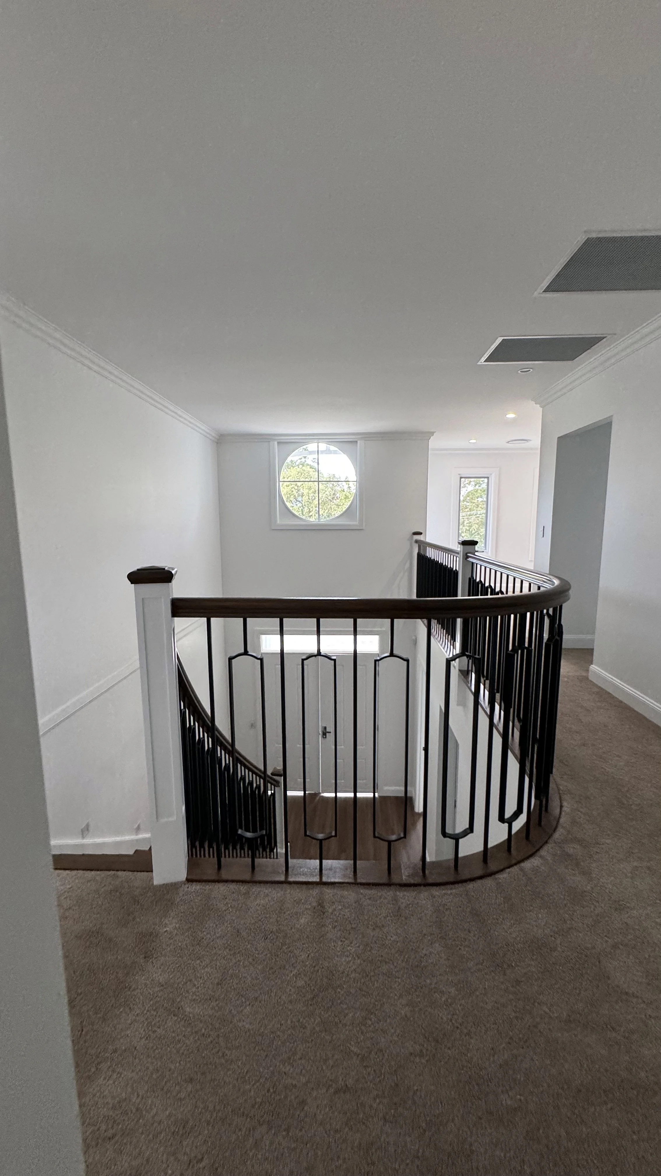 View to Entry - Upstairs.jpg