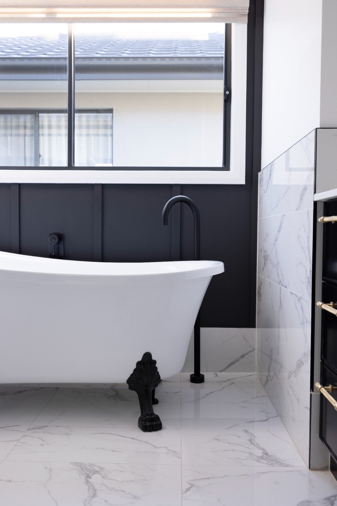SOLARIS Main Bath