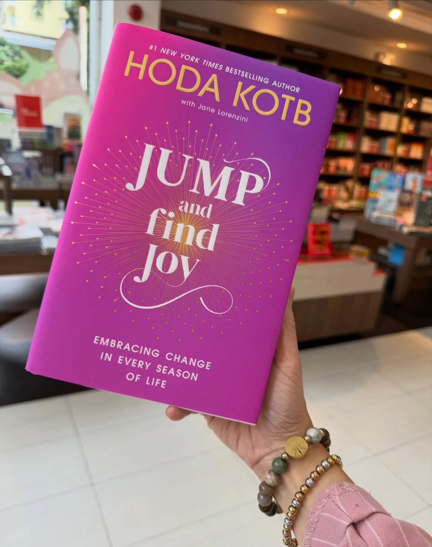 Why are there sooo many good books and yet so little time? 🥹#hodakotb