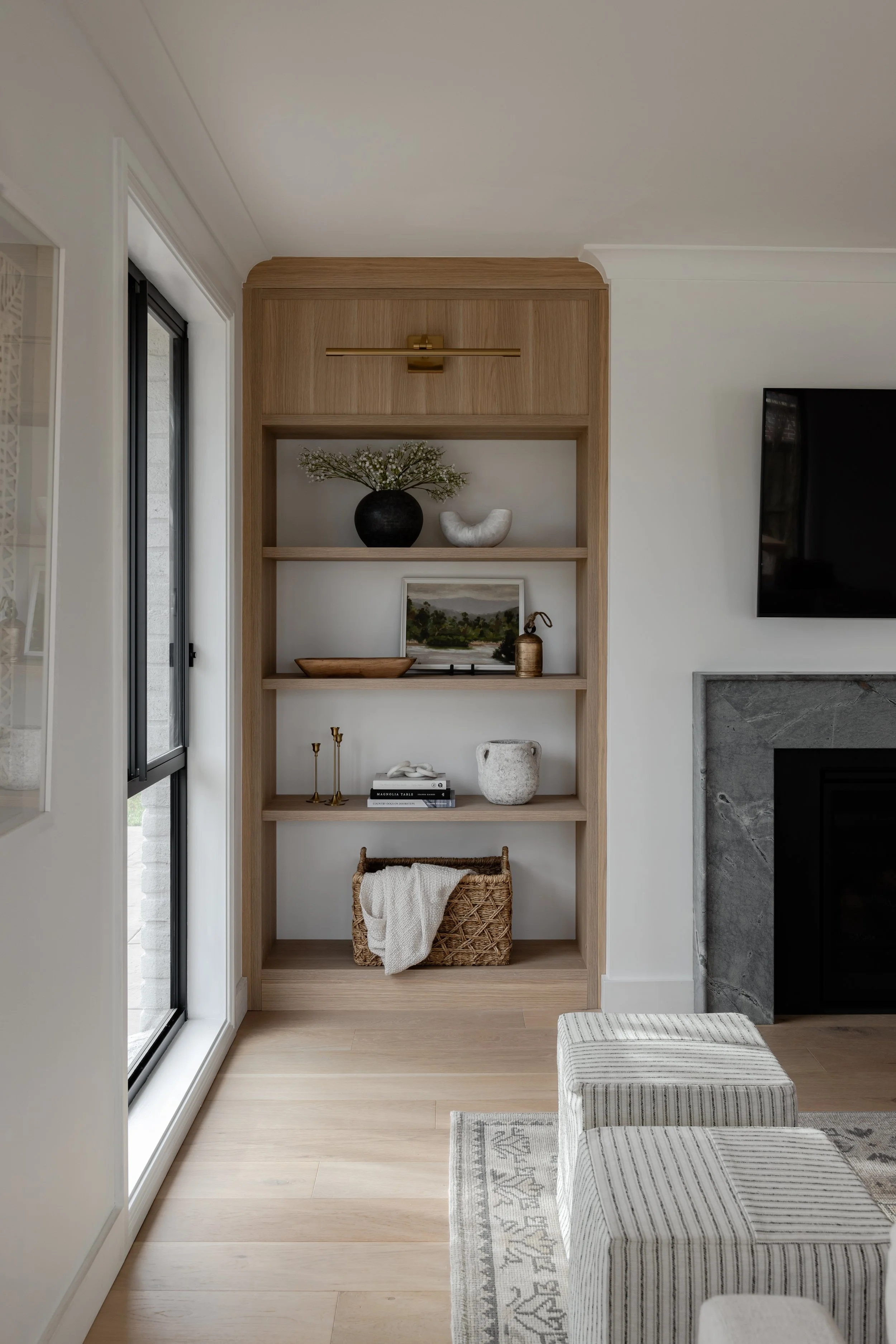 Bowral Country Living Room by Oak & Olive Homes