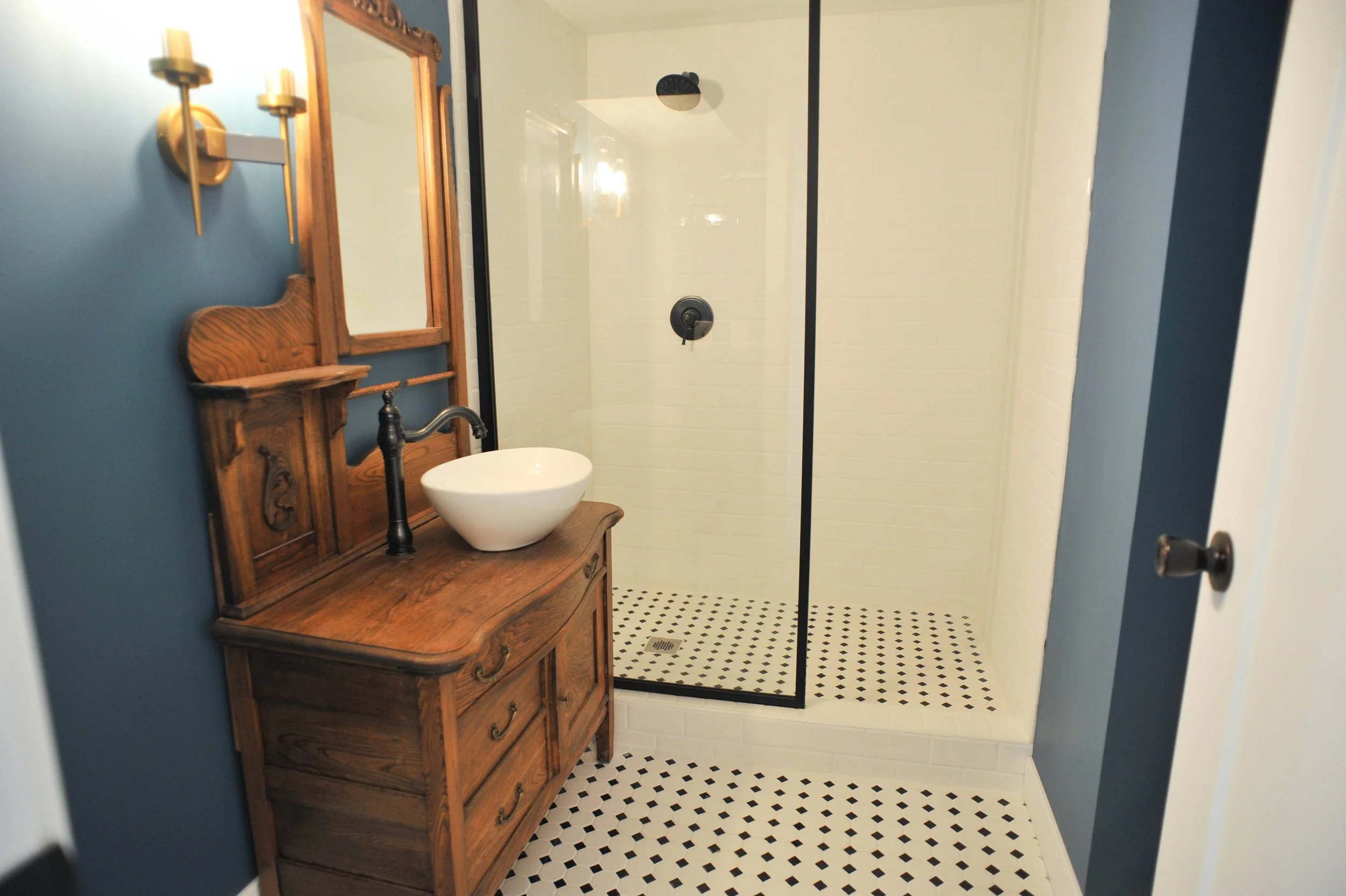 30 BASEMENT BATH (1).jpg