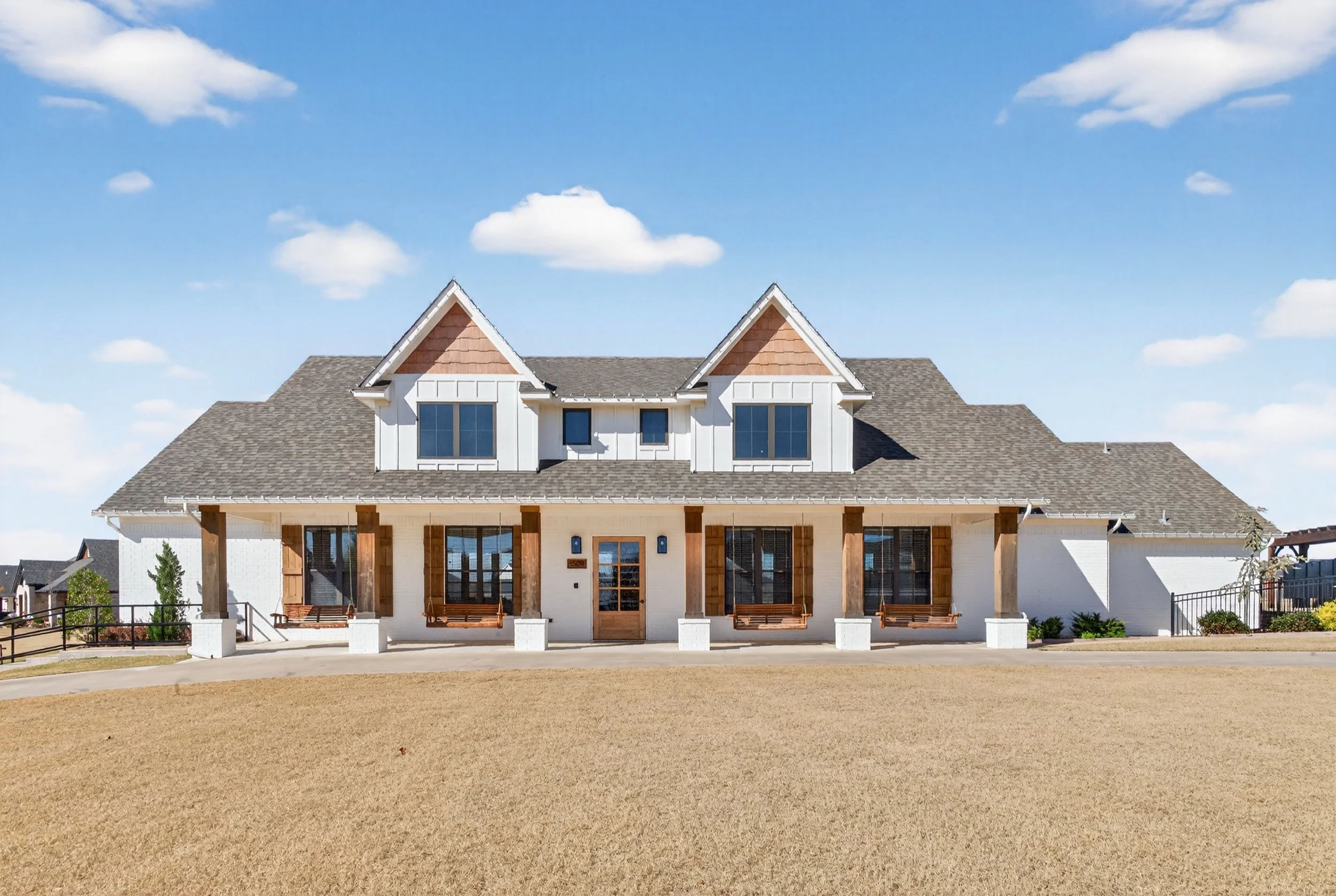 Maricopa AZ real estate photography: modern farmhouse exterior with clear front elevation for listing prep