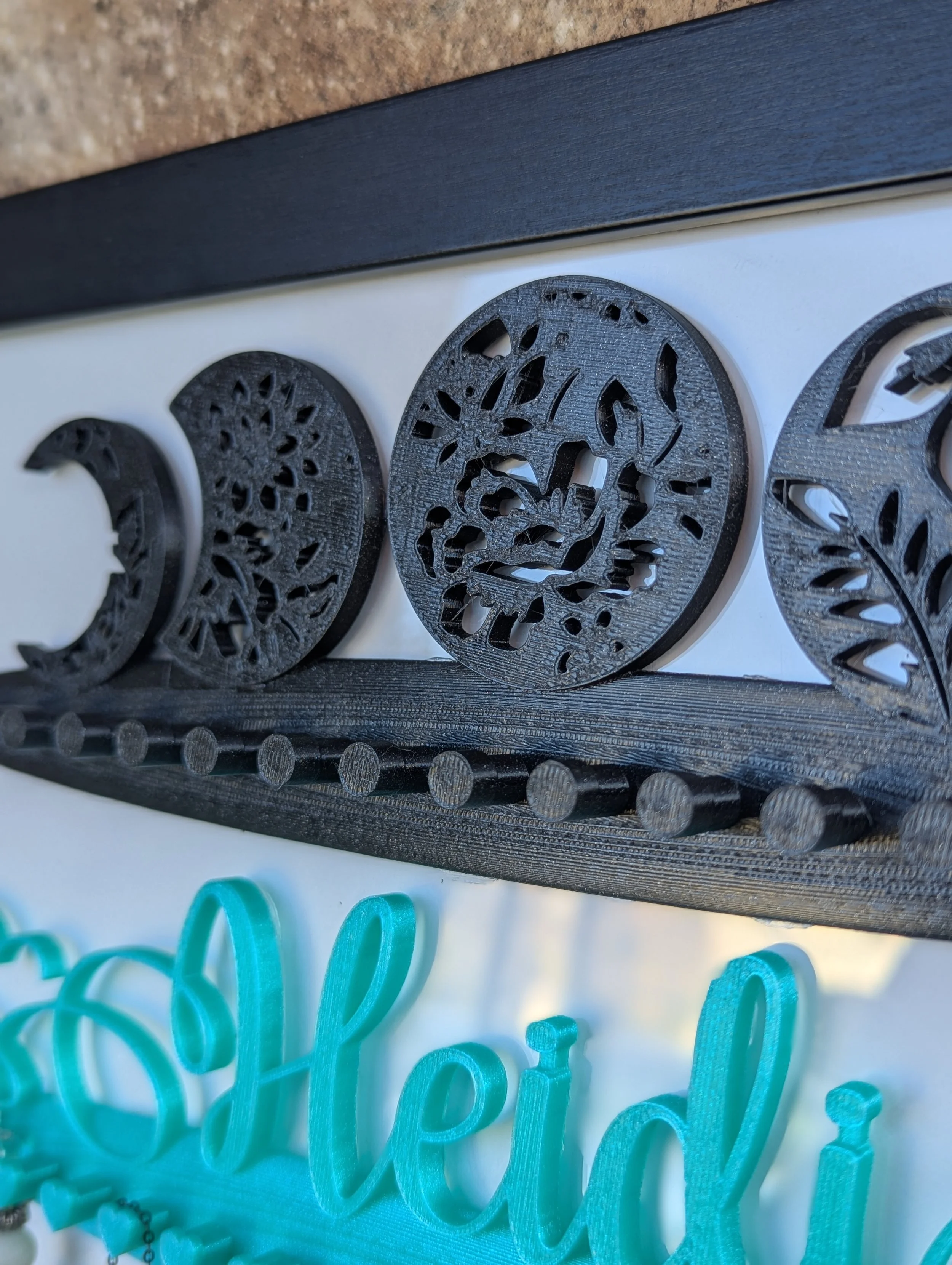 Personalized name necklace hanger