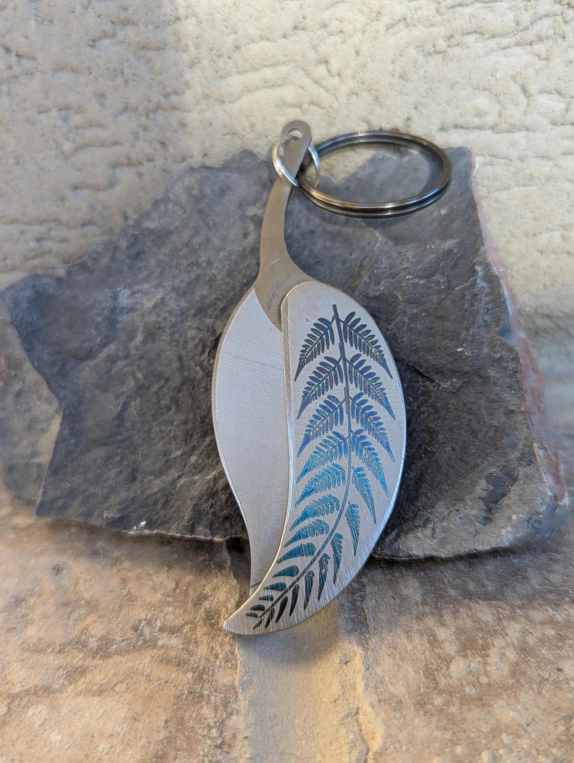 Fern engraved knife keychain