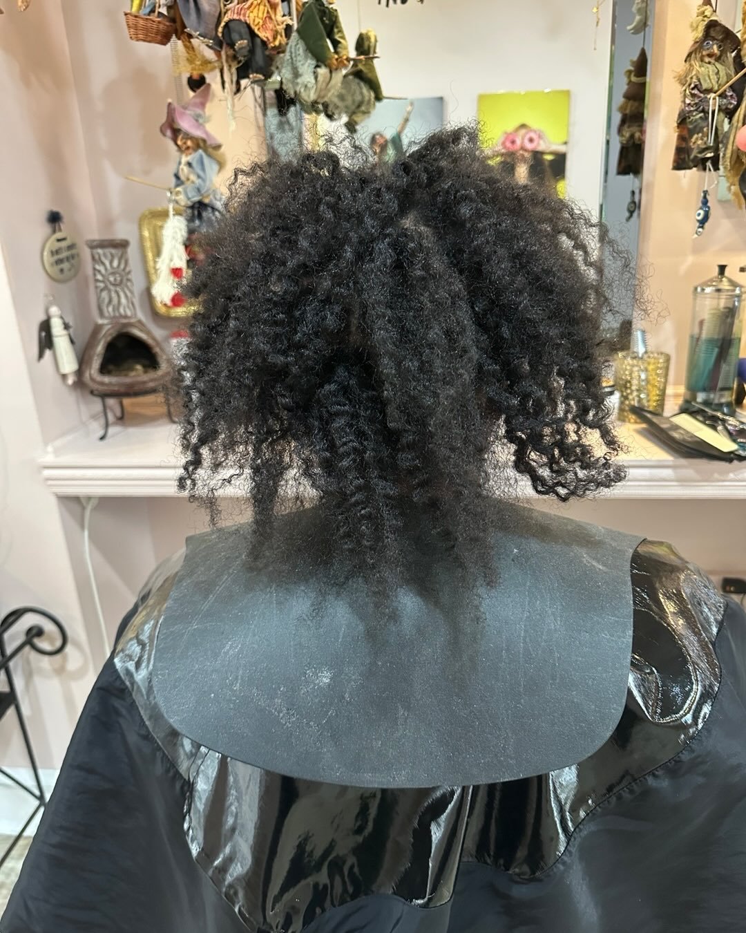 Ashley is ready to go back to her short style. This cut really complements her features and gives her a radiant glow.