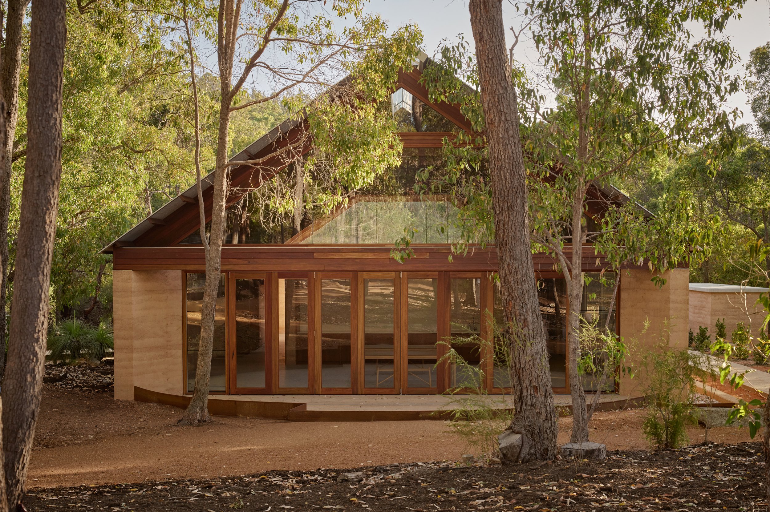 20251217_Hovea_Flowhouse_ 332.jpg