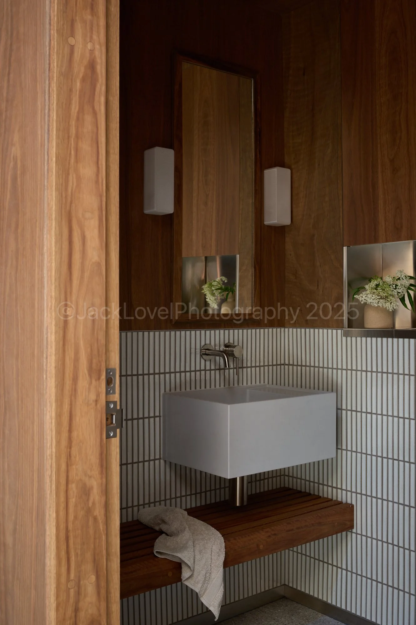 20251217_Hovea_Flowhouse_ 1.jpg