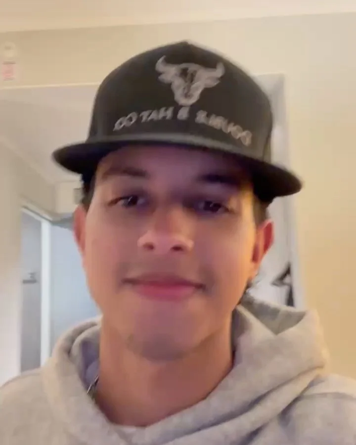 Baton Rouge &mdash; this show is gonna be special.
So I&rsquo;m making it easy to bring someone with you.

Buy one ticket and bring a friend FREE.

Use code NOAH on Ticketmaster.

While supplies last through March 20.