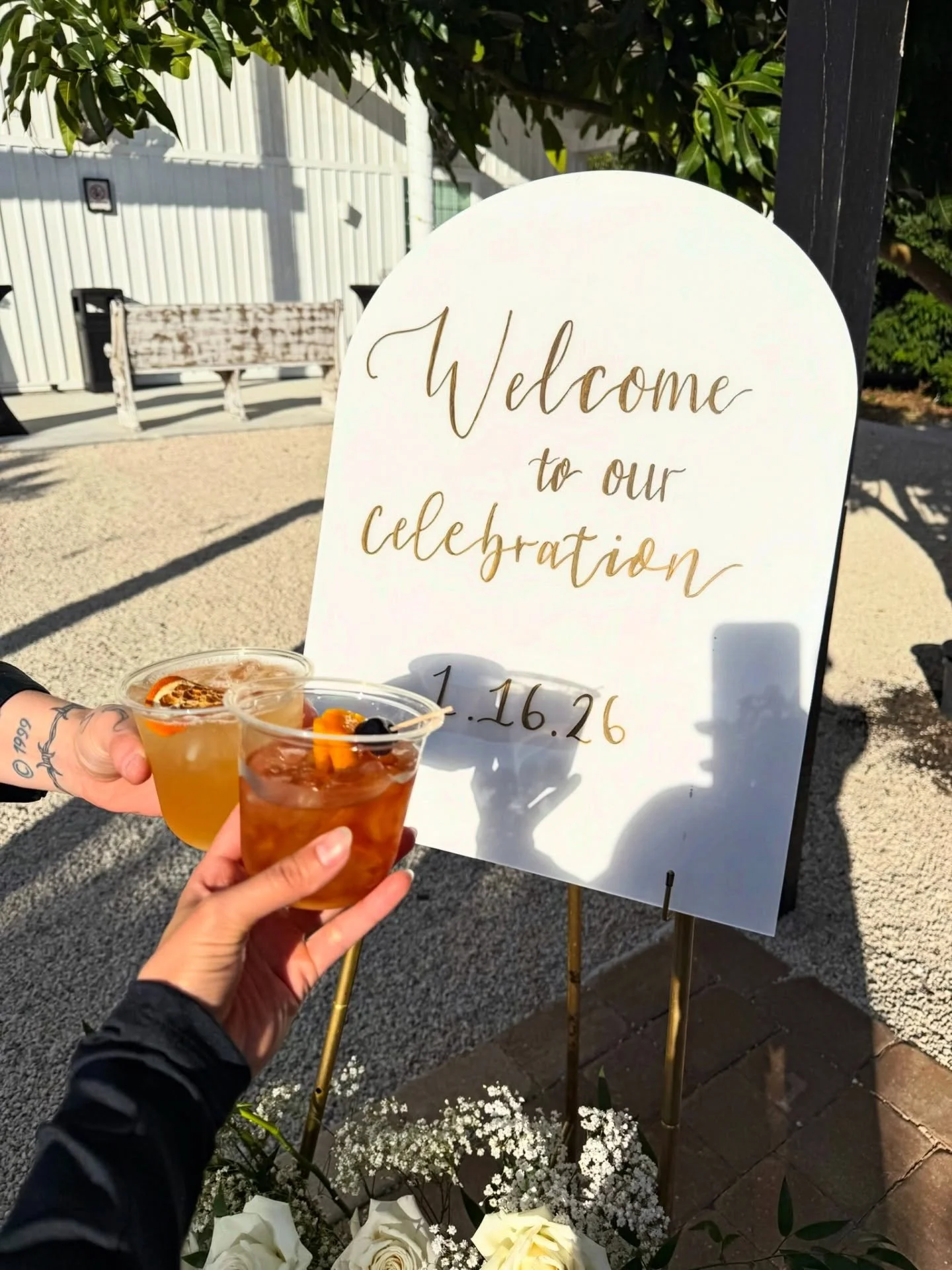 Clinking glasses &amp; making memories 🥂✨🍾
#KNDOnTheRocks #ToastTime #VibesOnVibes #CheersMoment