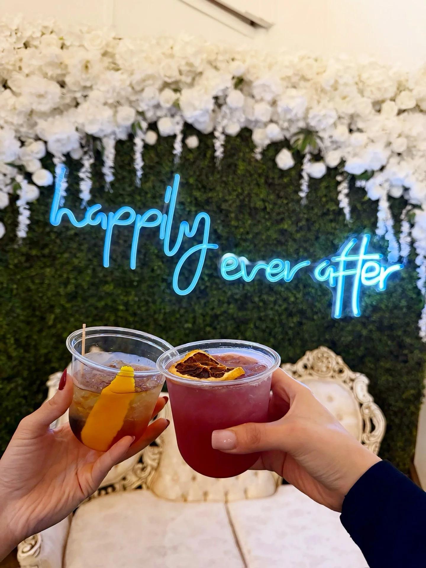 Cheers 🥂 to a happily ever after 💘💍