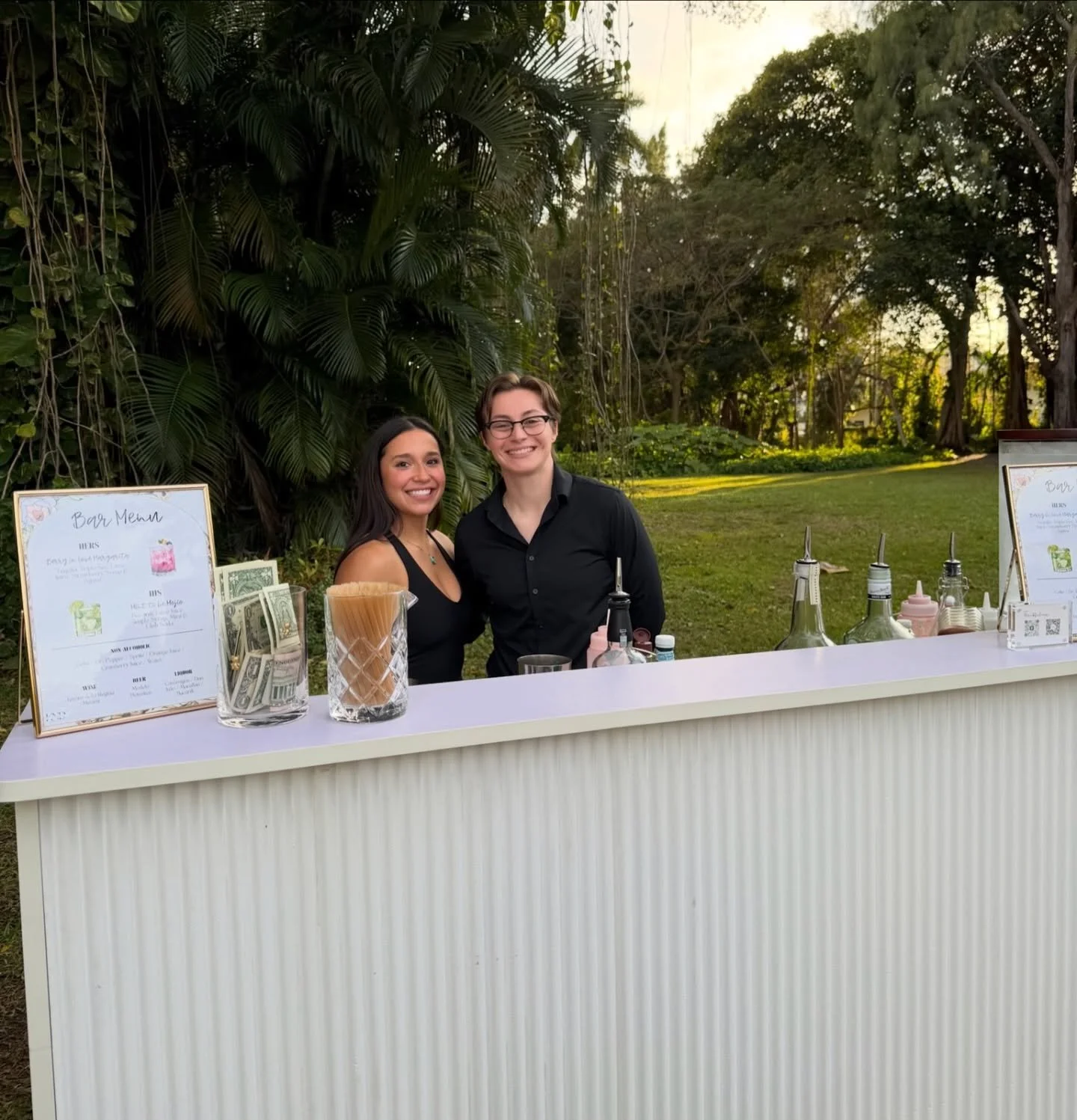 Built on passion, great energy, and the people who make it all happen 🤍
#KnDOnTheRocks