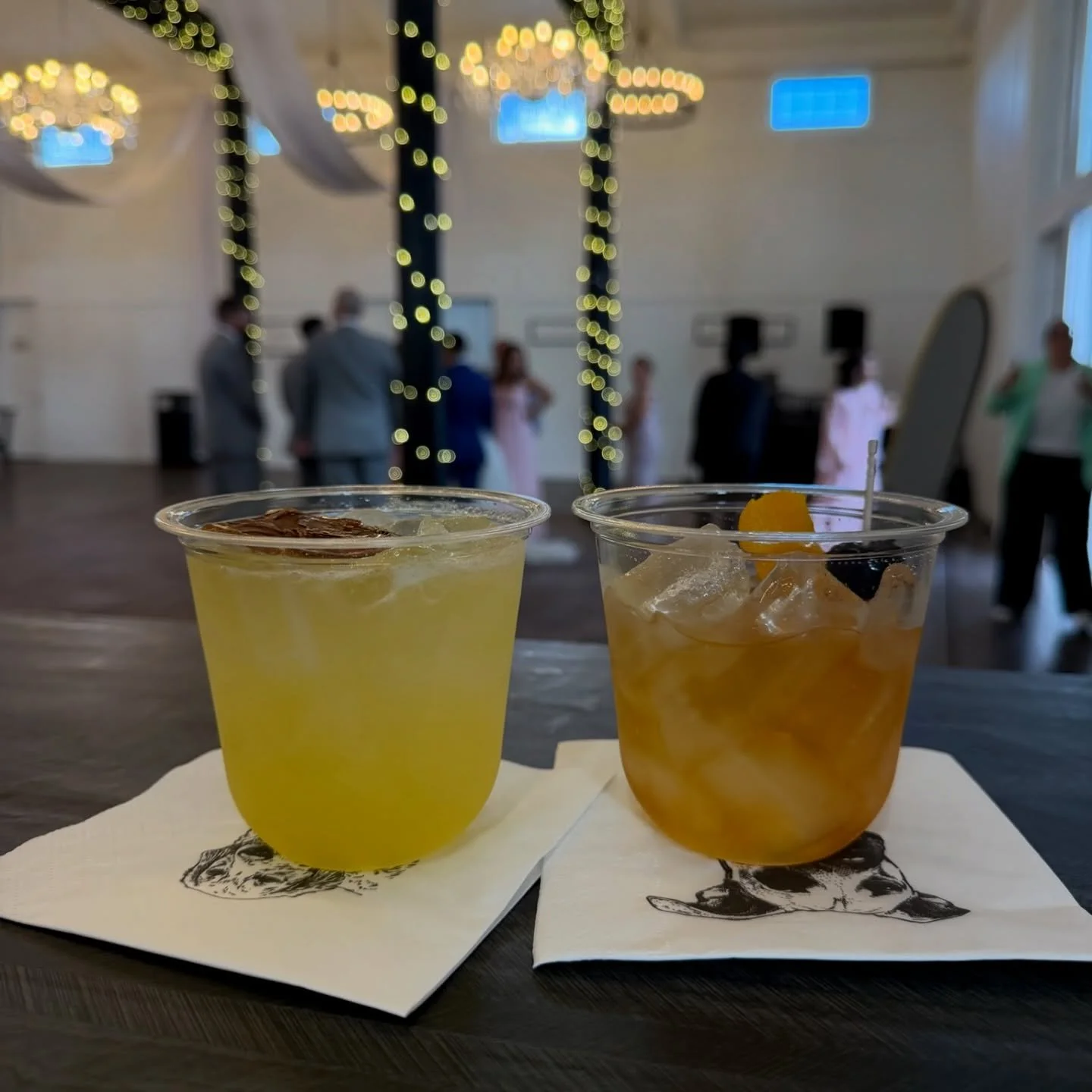 You bring the vibes, we&rsquo;ll bring the drinks🤩

#bride #married #mobilebar #wedding