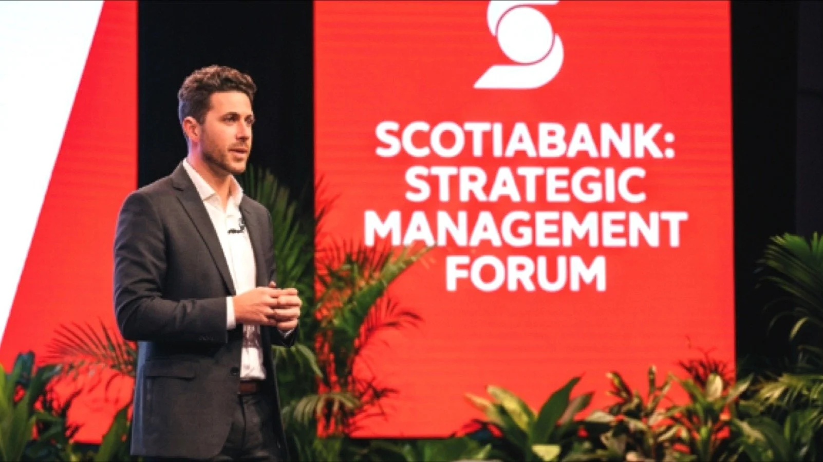 Log&iacute;stica, creatividad e inspiraci&oacute;n: el &eacute;xito de #Scotiabank.

Un despliegue de producci&oacute;n con escenarios de gran formato, Iluminaci&oacute;n rob&oacute;tica y p&oacute;diums personalizados. Todo dise&ntilde;ado para cone