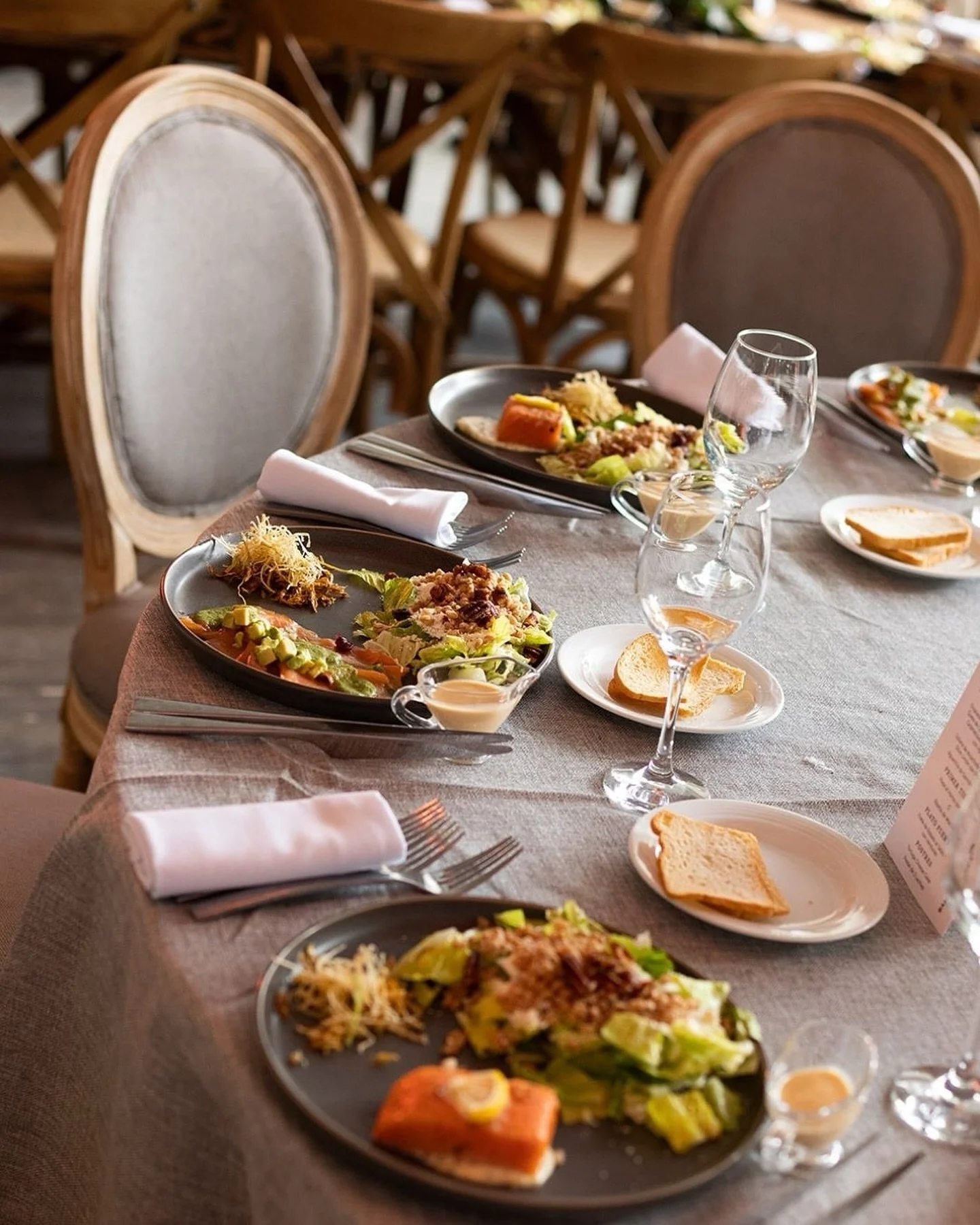Sabemos que la comida es algo importante en un evento social. Haz que cada bocado cuente en tu celebraci&oacute;n. Con nuestro variado men&uacute; de banquetes, &iexcl;Cada evento se convierte en una experiencia deliciosa!

#menu #banquete #eventos #