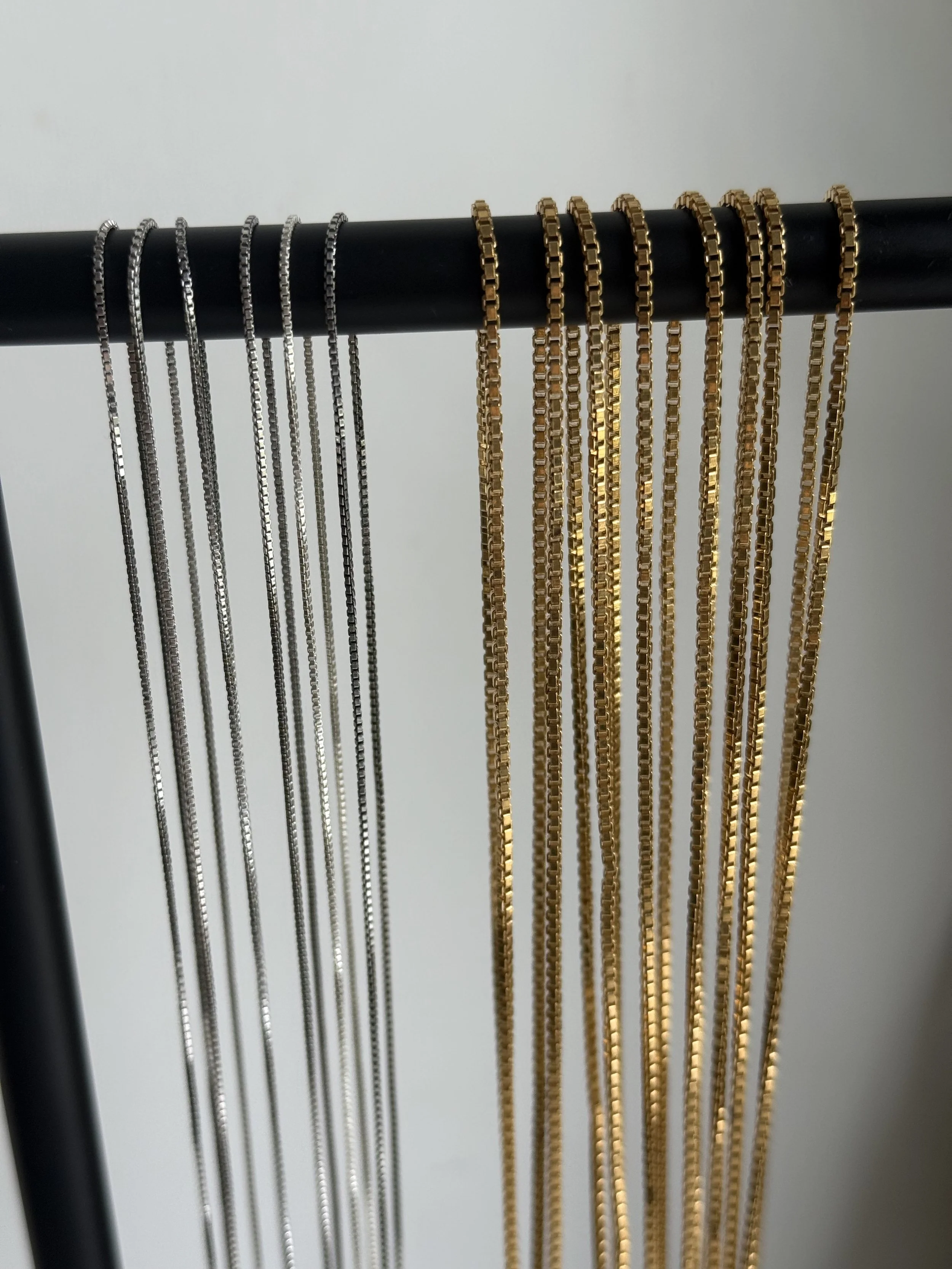 vintage box chains