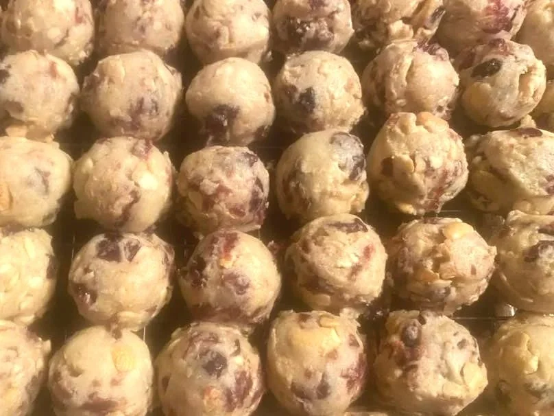 Cranberry Cashew Shortbread