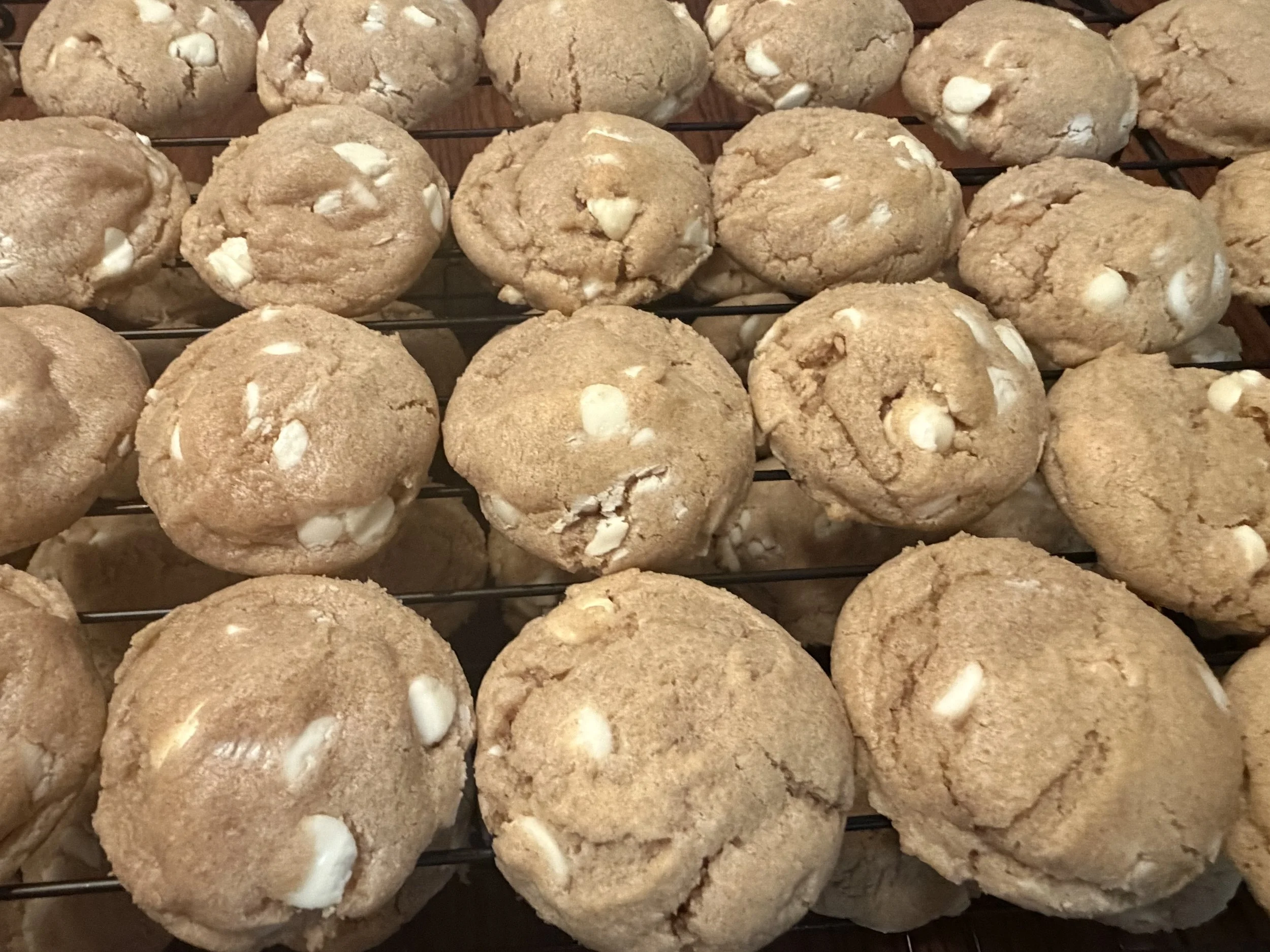 Strawberries & Cream Cookies