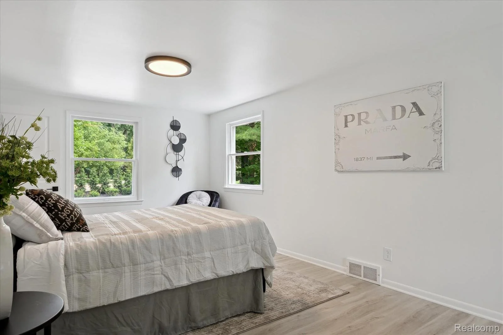 WhatsApp Image 2025-11-20 at 11.06.00 PM (6).jpeg