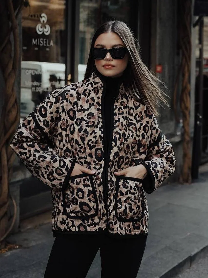 Desde Turqu&iacute;a con estilo 🐆
Capzula lleva lo mejor de las tendencias para todas nuestras buyers que buscan destacar en cada temporada.
&iexcl;Este es solo el comienzo de lo que traeremos para tu boutique! Nuestro lanzamiento oficial se aproxim