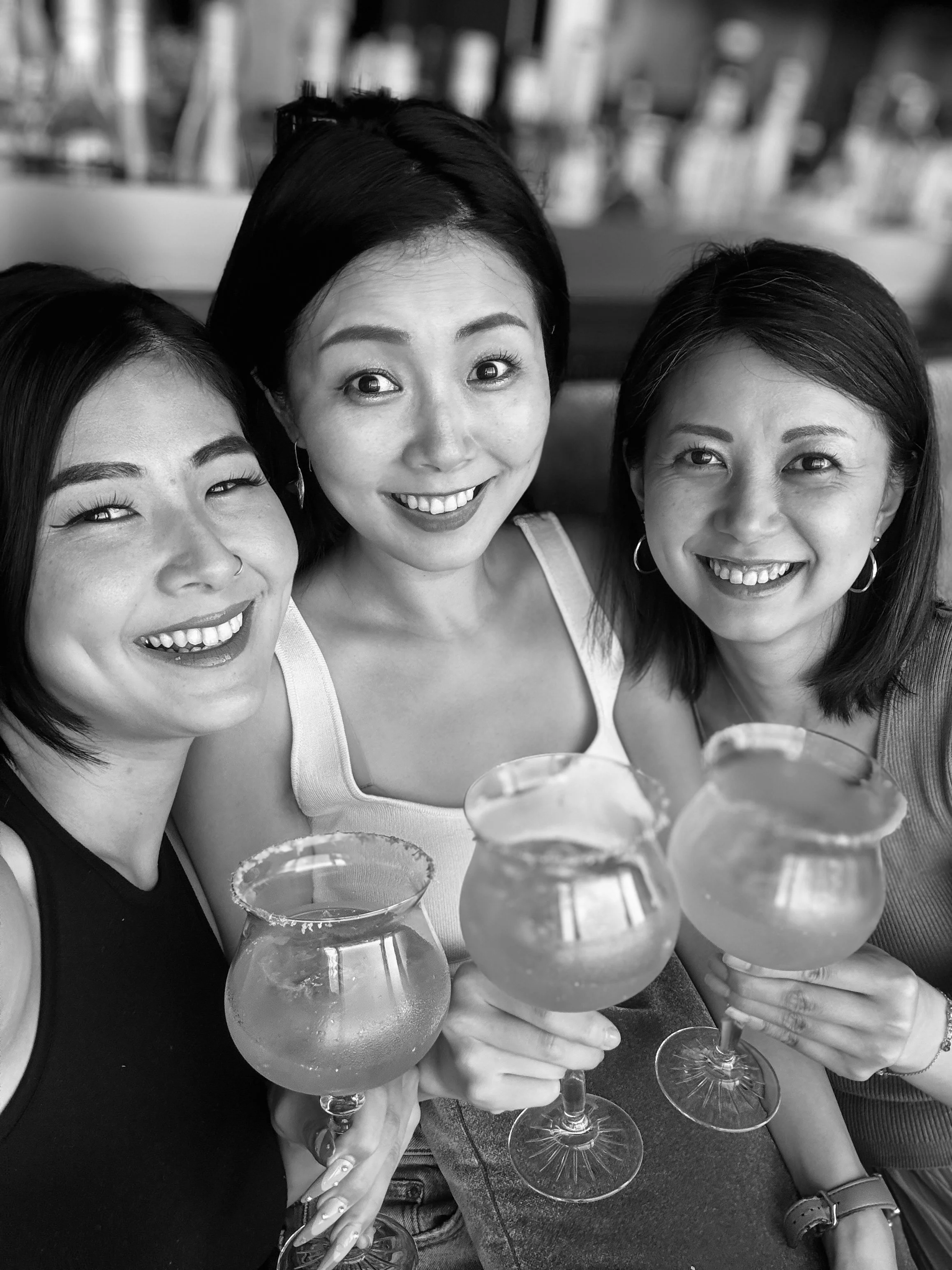 THREE GRAPES wine expert portrait – Anzu