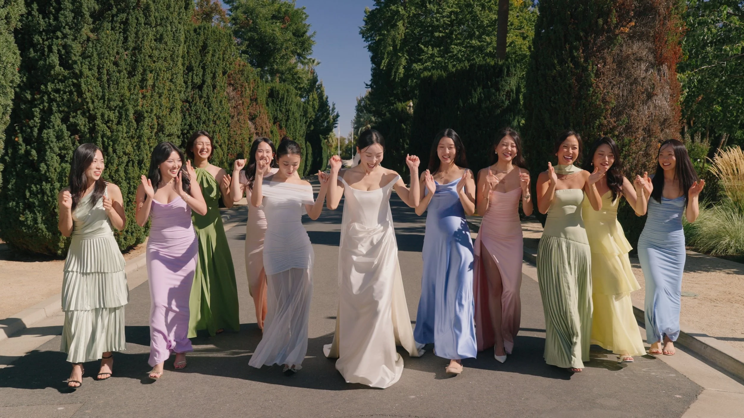 bridesmaids-cheering-san-francisco-david-orlando_1.4.2.jpg