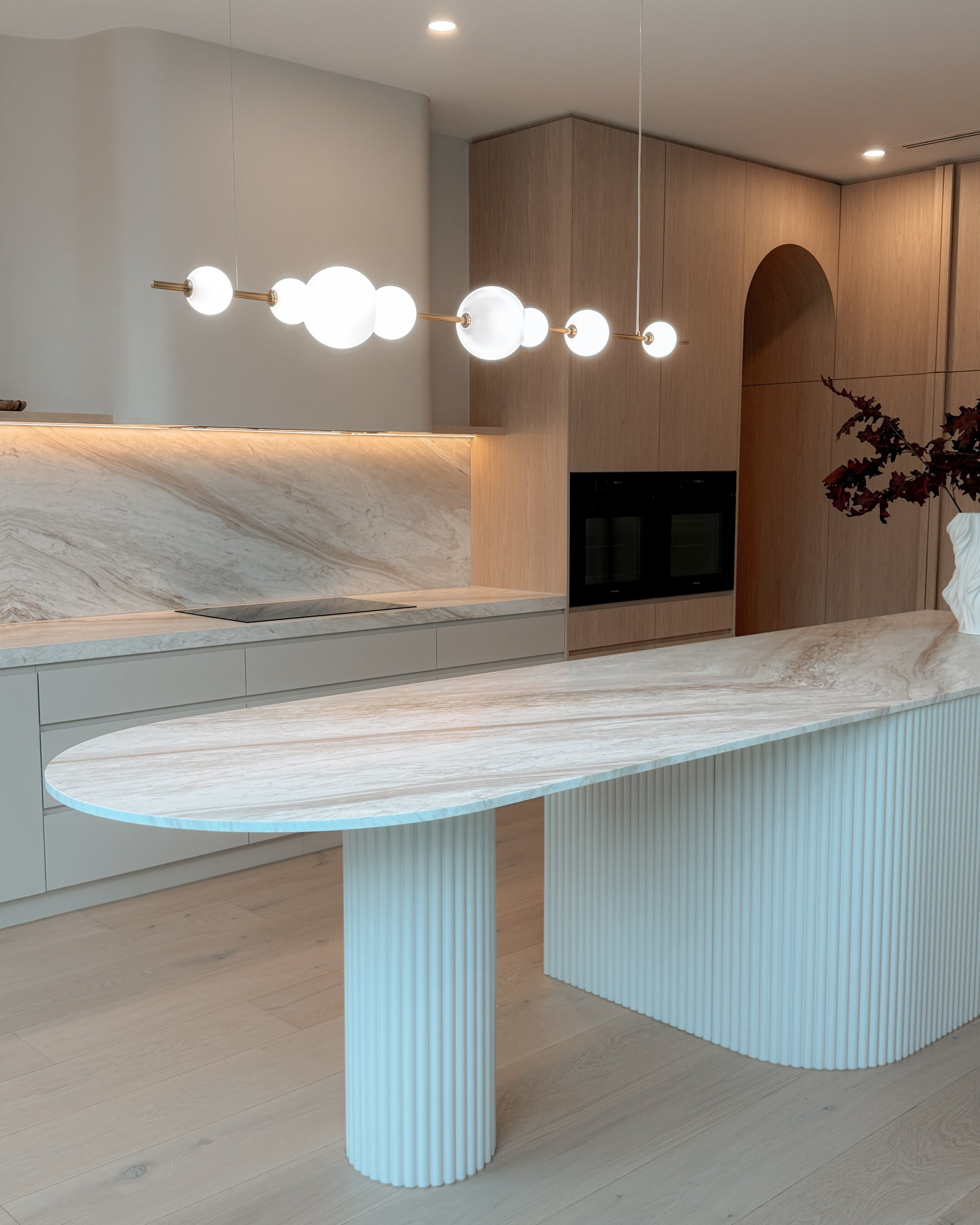 tid-studio-sculpted-serenity-kitchen-arched-pantry-entry-fluted-island-new-build-melbourn-interior-design-sydney-07.JPG
