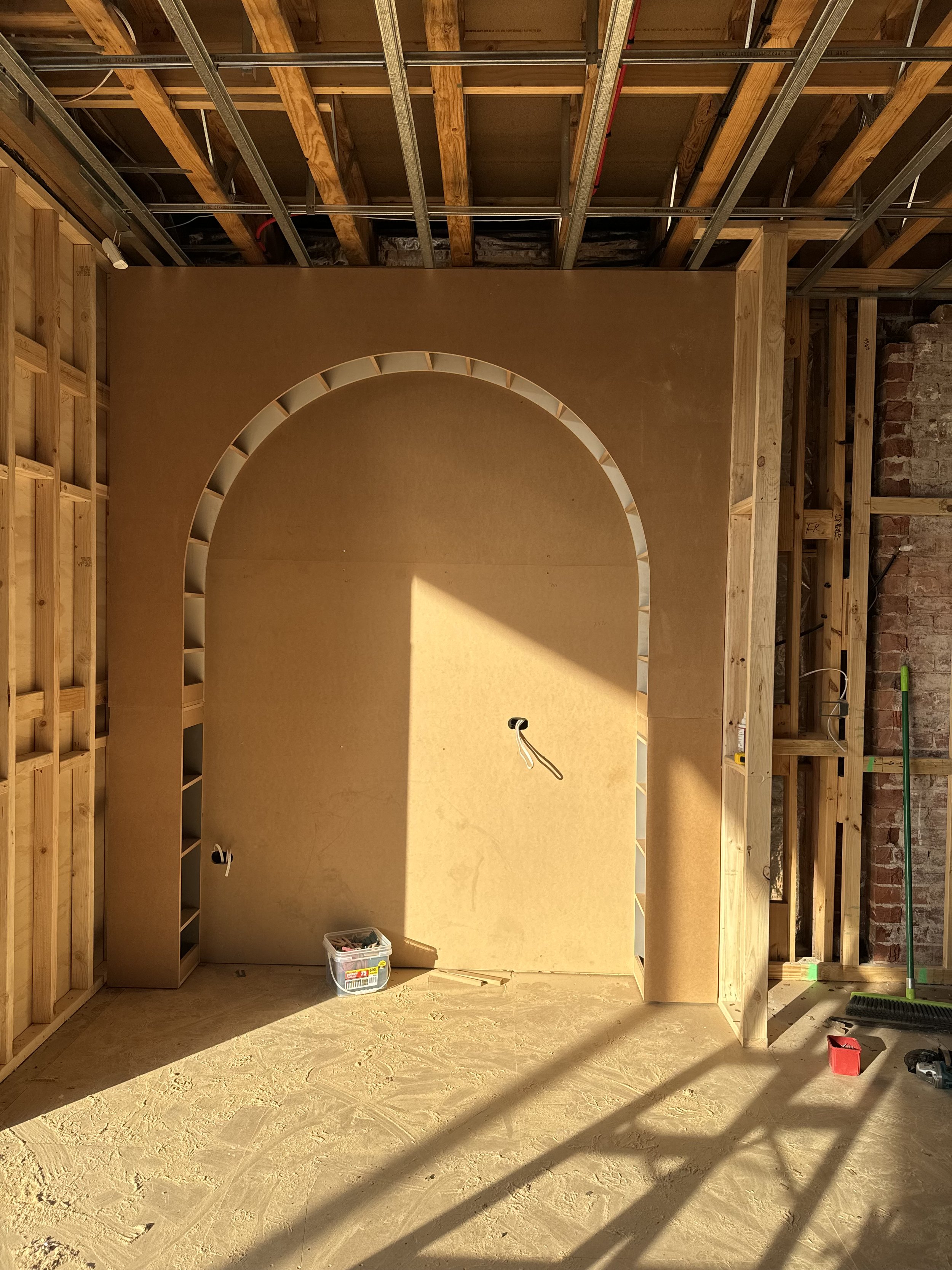 tid-studio-modern-coastal-kitchen-interior-design-arched-bar-site-progress-melbourne-2.jpeg