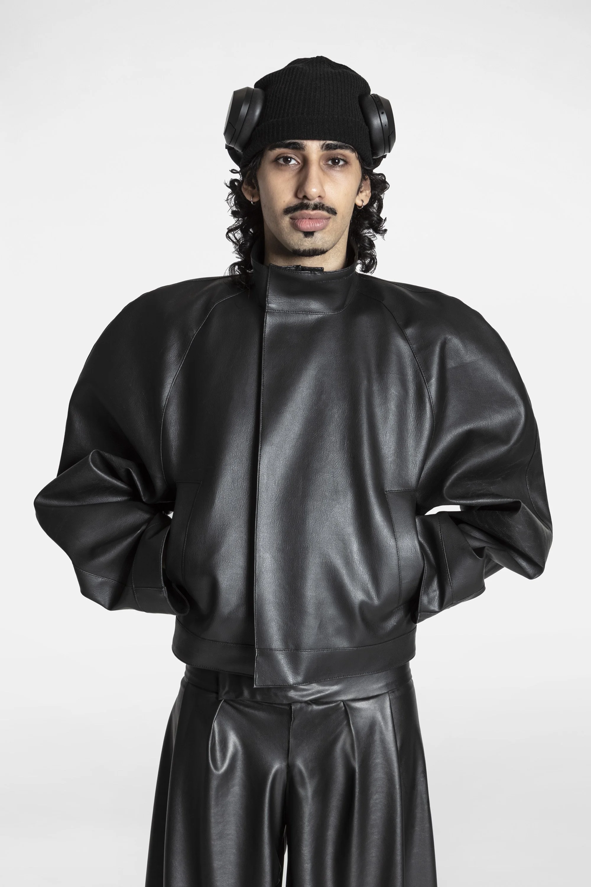 RAGLAN1.jpg