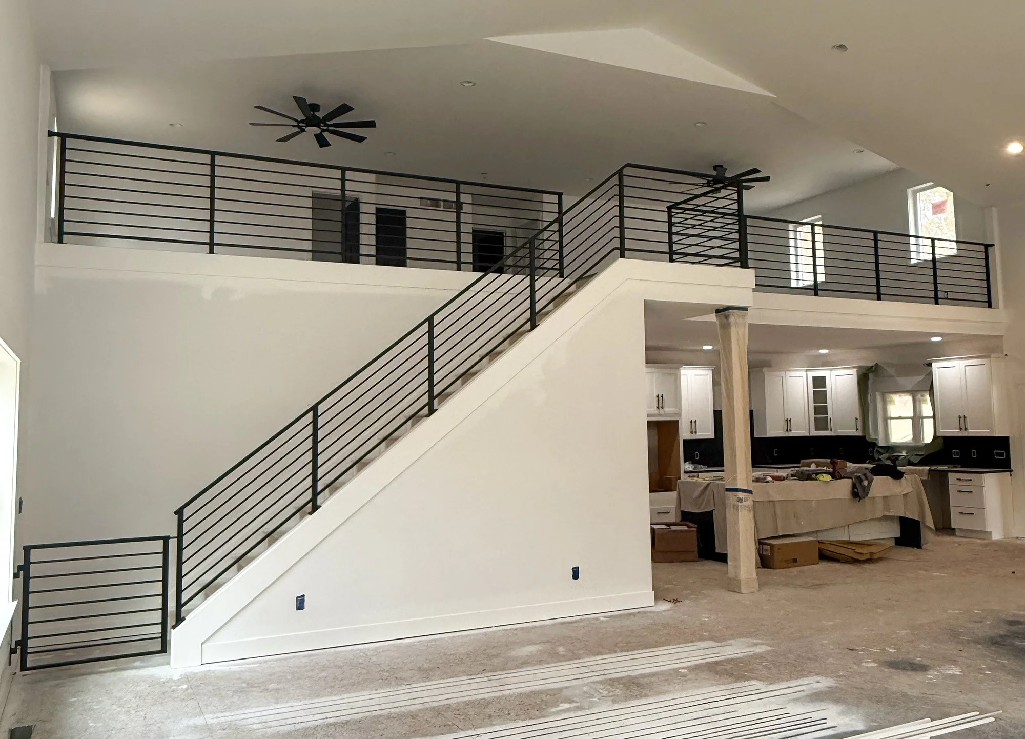 Horizontal Railing with Gate_rs.jpg