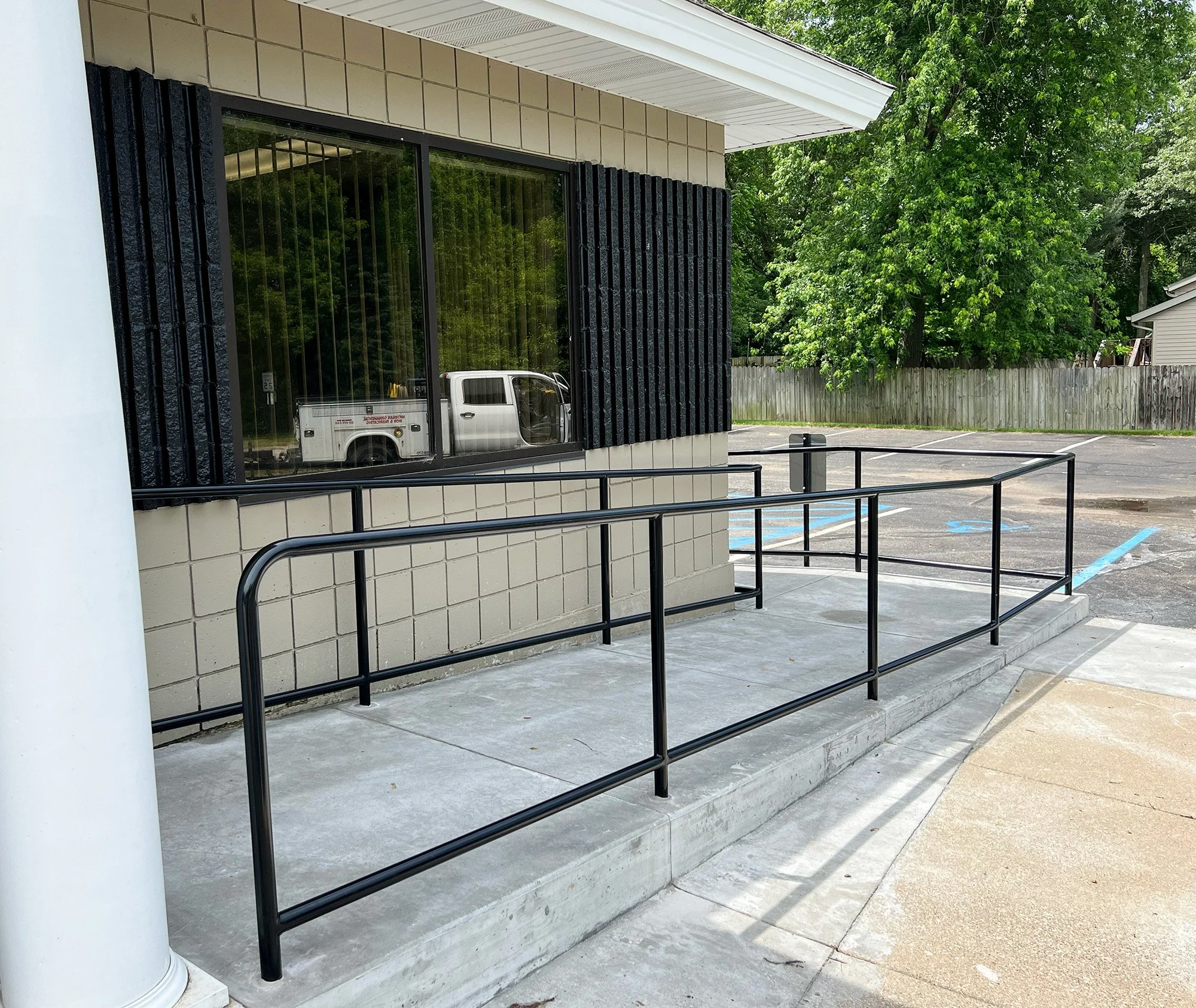 Commercial Ramp Rail 2_rs.jpg