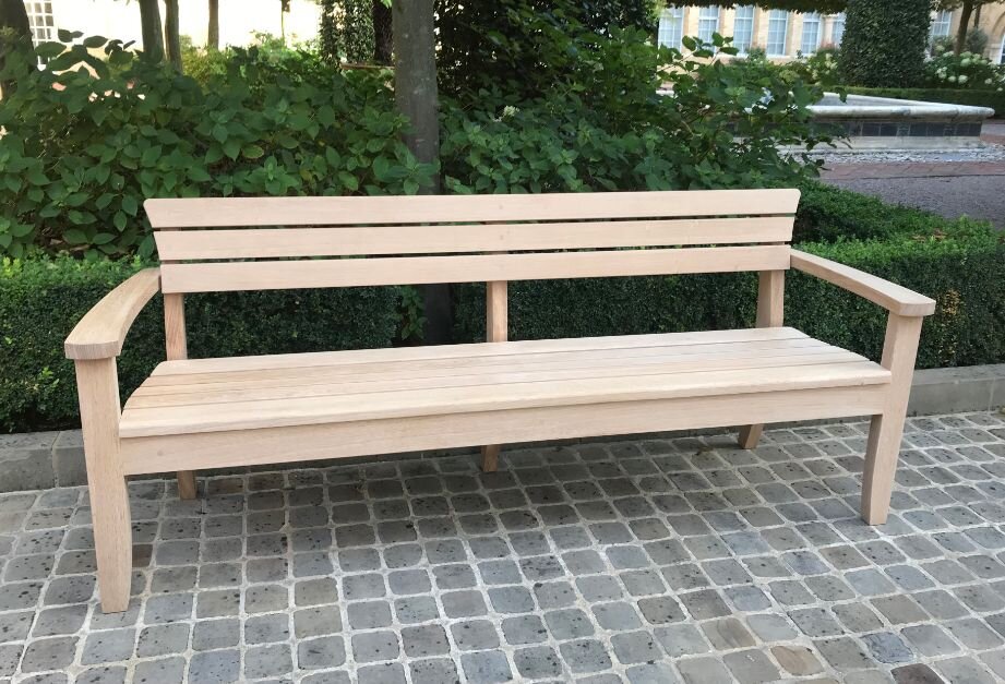 Bench-03.jpg