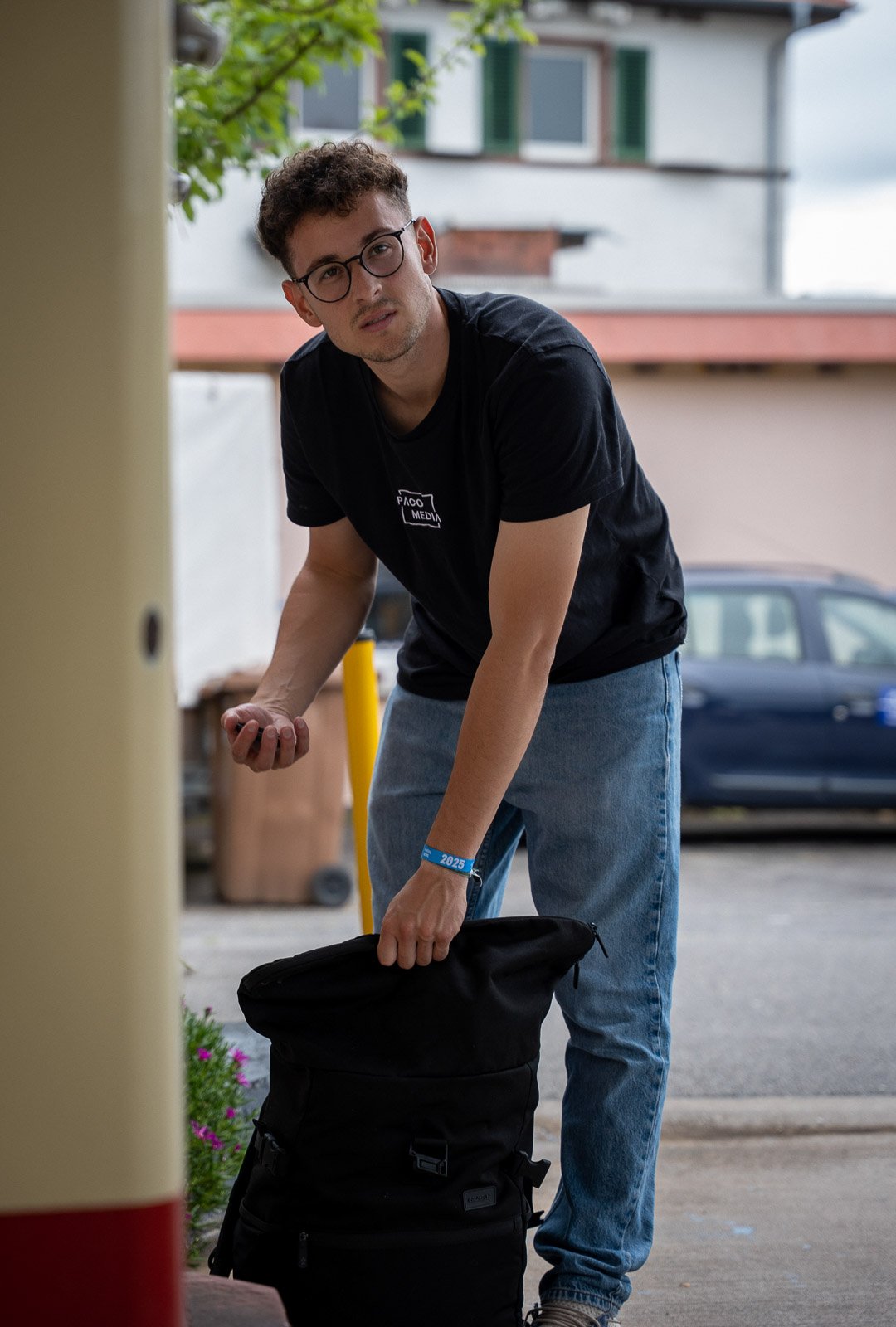 vince-decopa-lights-out-bts-08.jpg