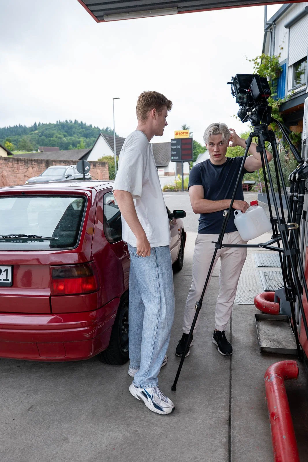 vince-decopa-lights-out-bts-19.jpg