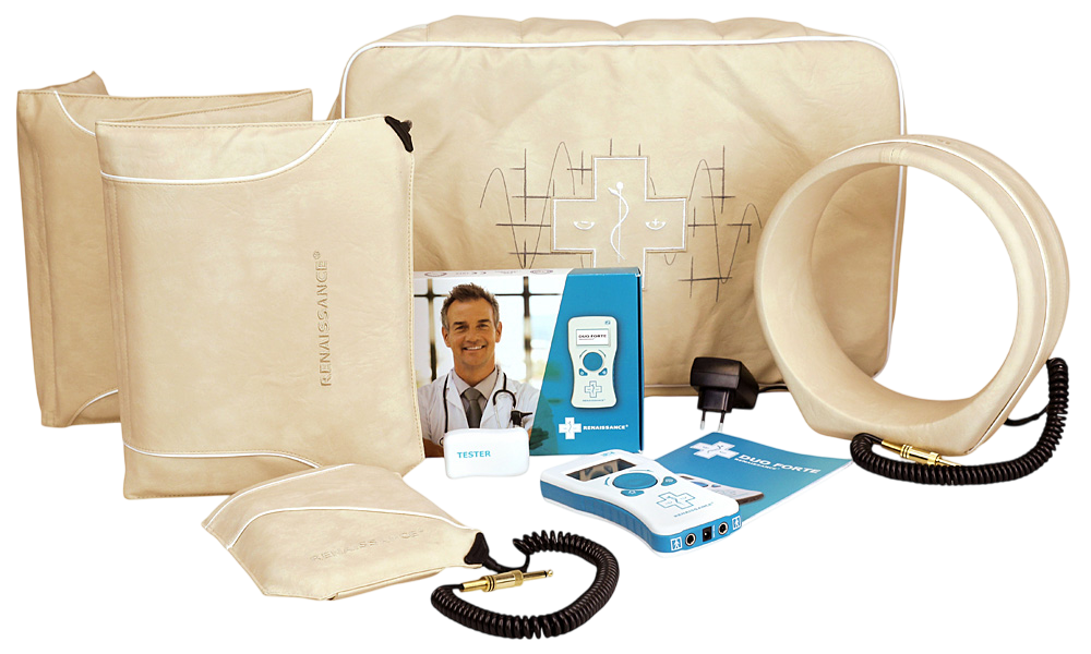 Matériel médical de réanimation, y compris des coussins, un moniteur, et un défibrillateur automatique, sur un fond blanc.