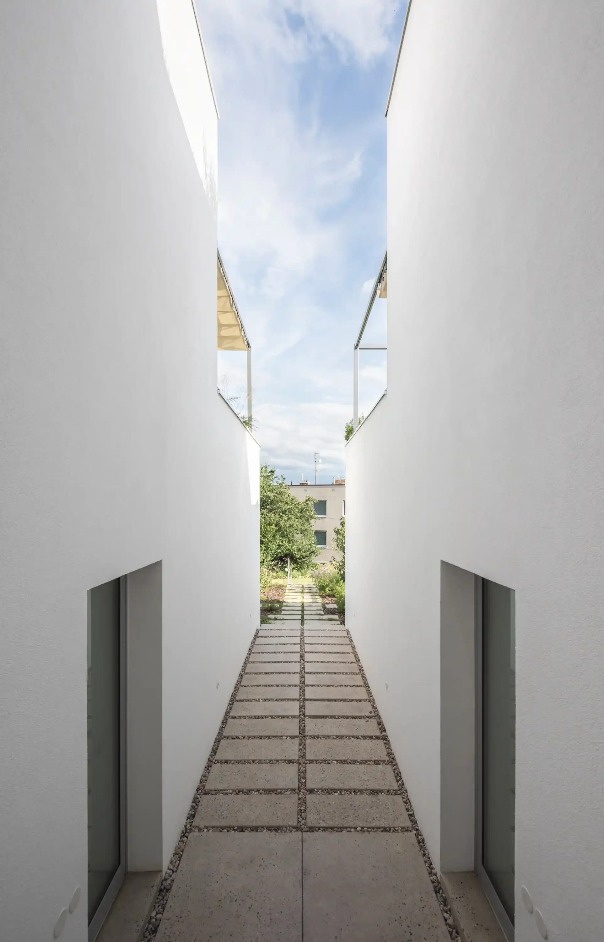martin-cenek-architecture-krc-terraced-twins-martin-cenek-09.webp