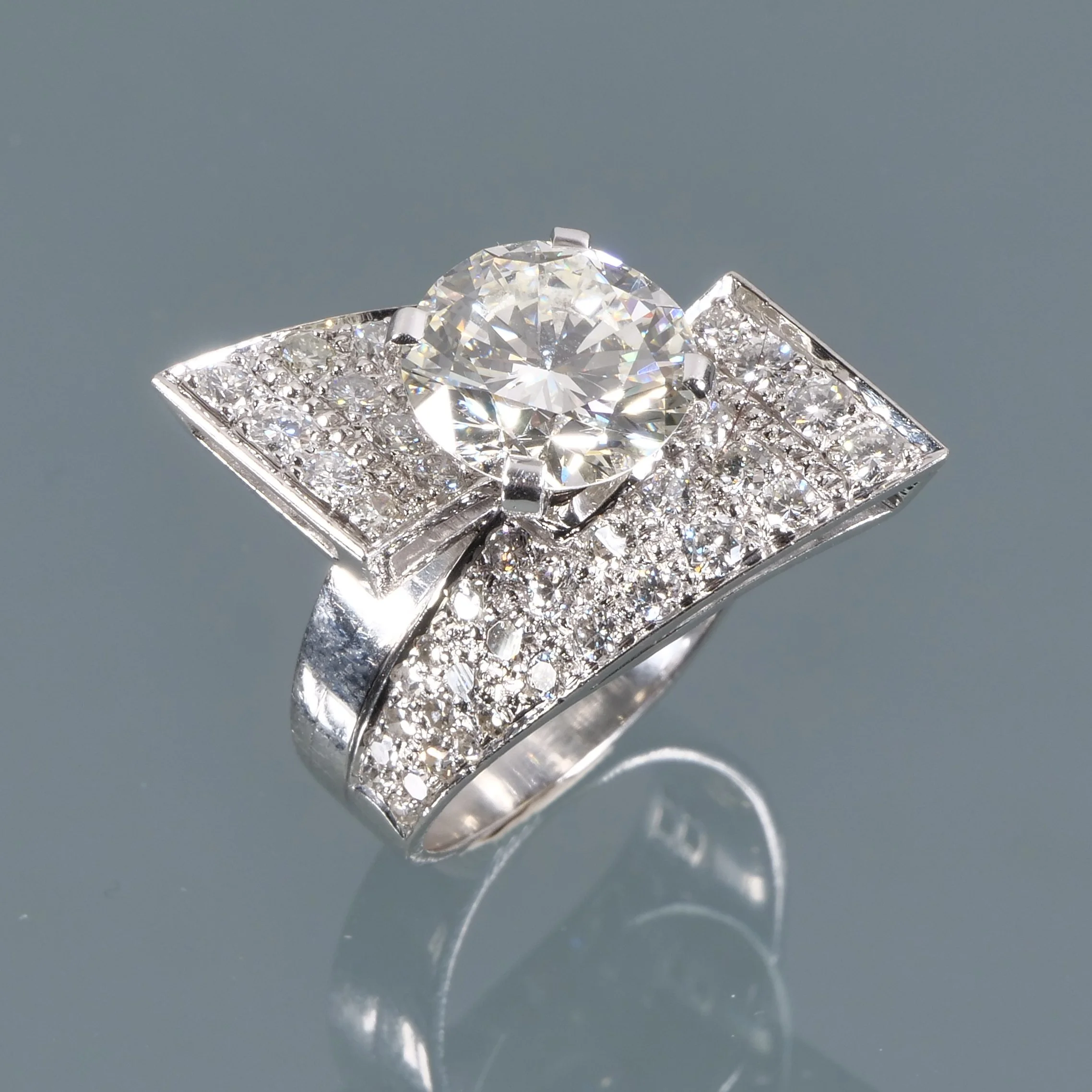 2.90ct ROUND BRILLIANT DIAMOND - SOLD $11,000