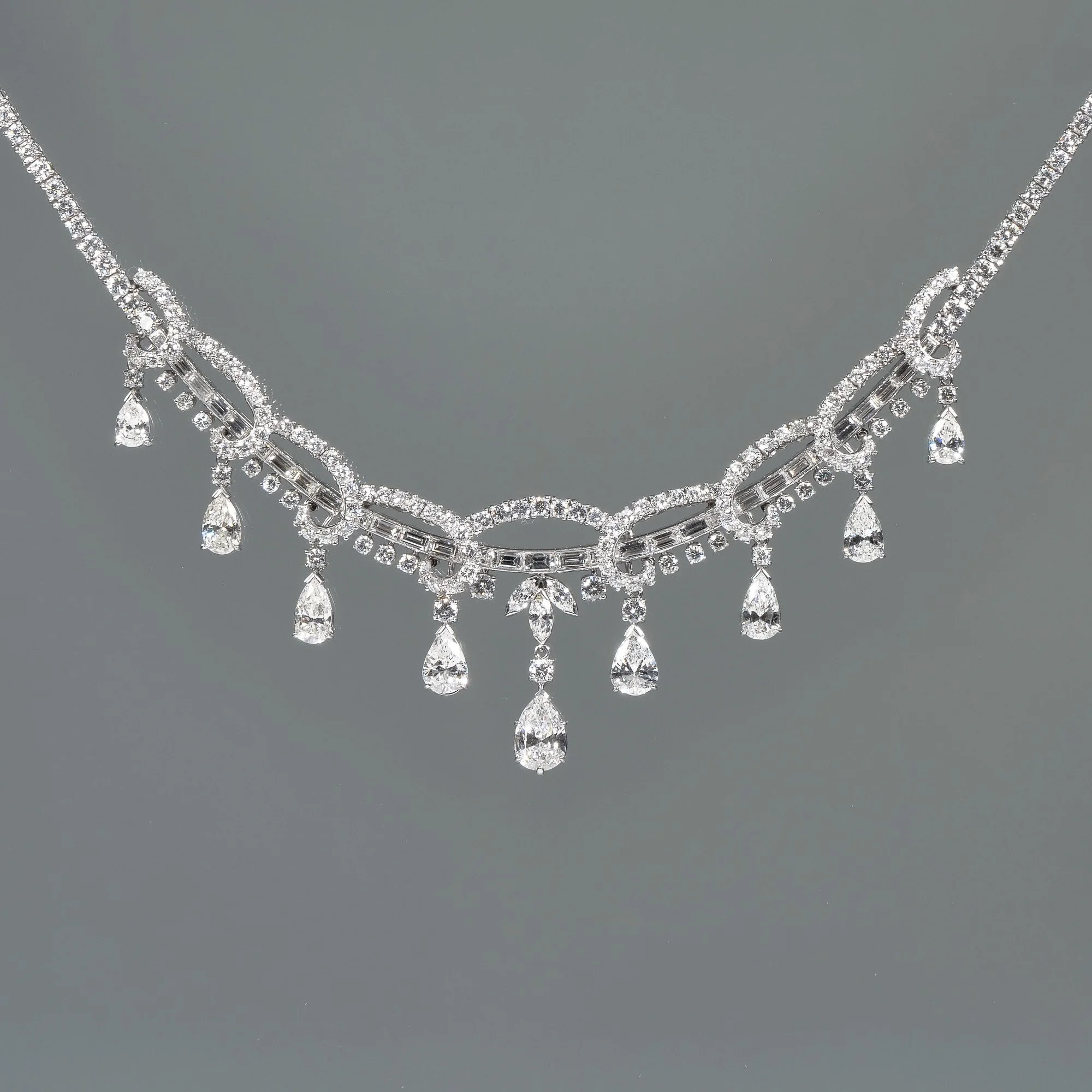 ANTIQUE DIAMOND FESTOON NECKLACE | Hammer: $17,500