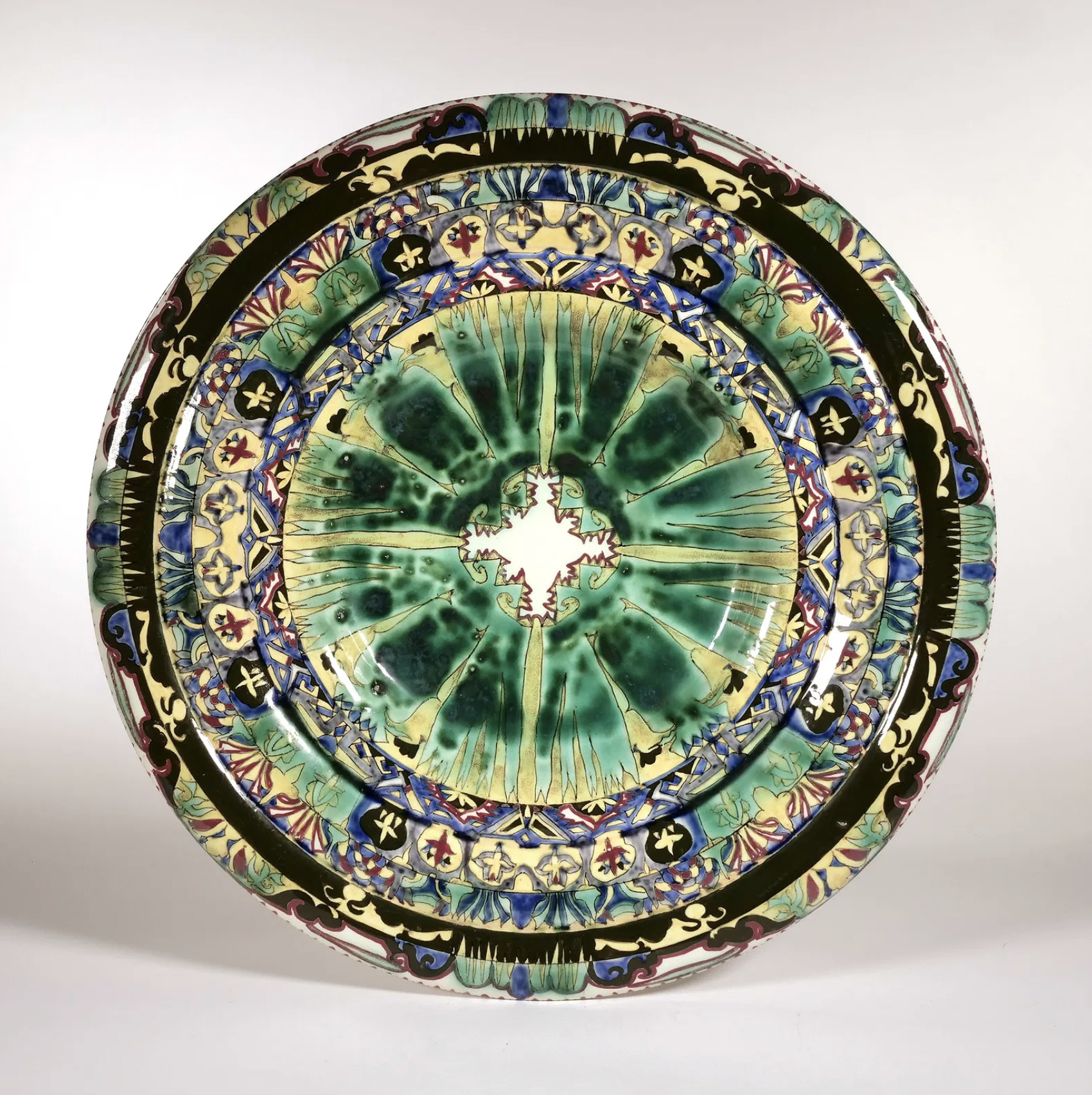 Early Rozenburg Den Haag Charger  $1,900 