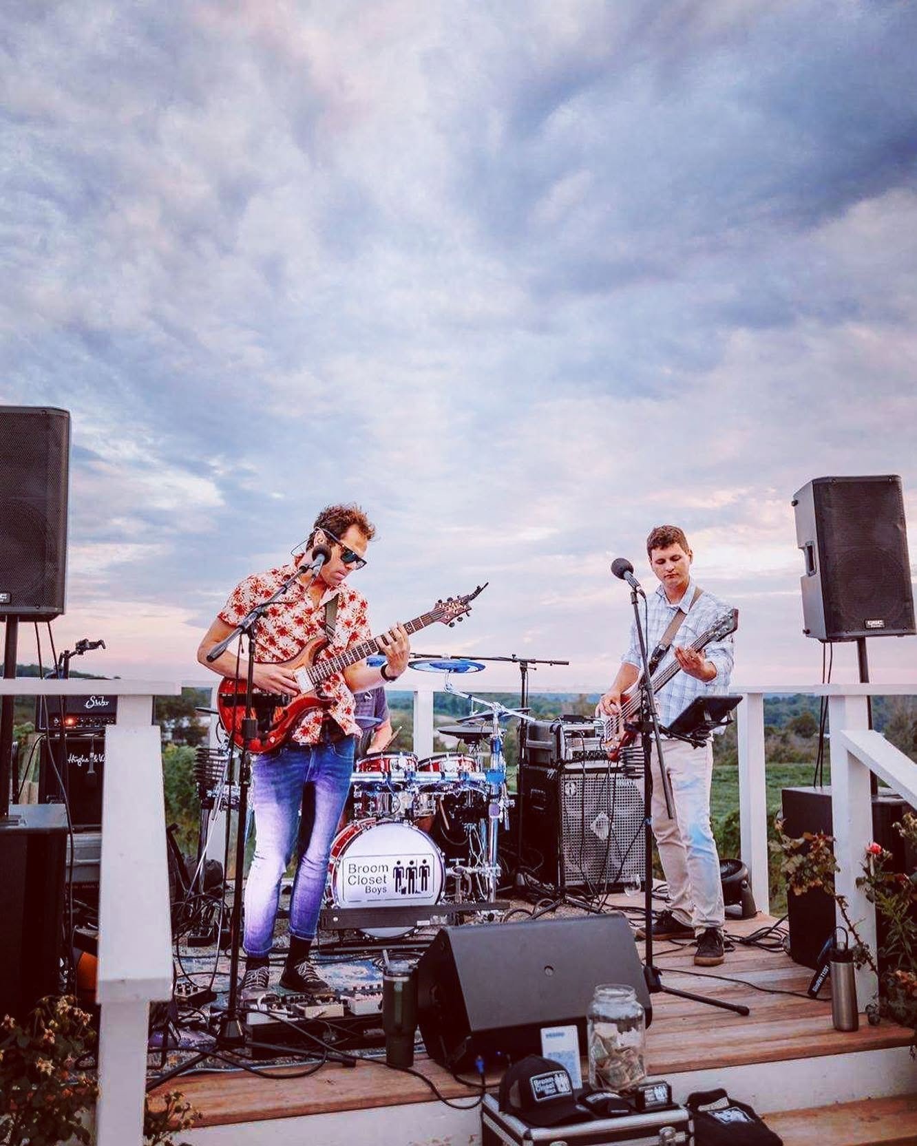 Live at Rove, Broom Closet Boys