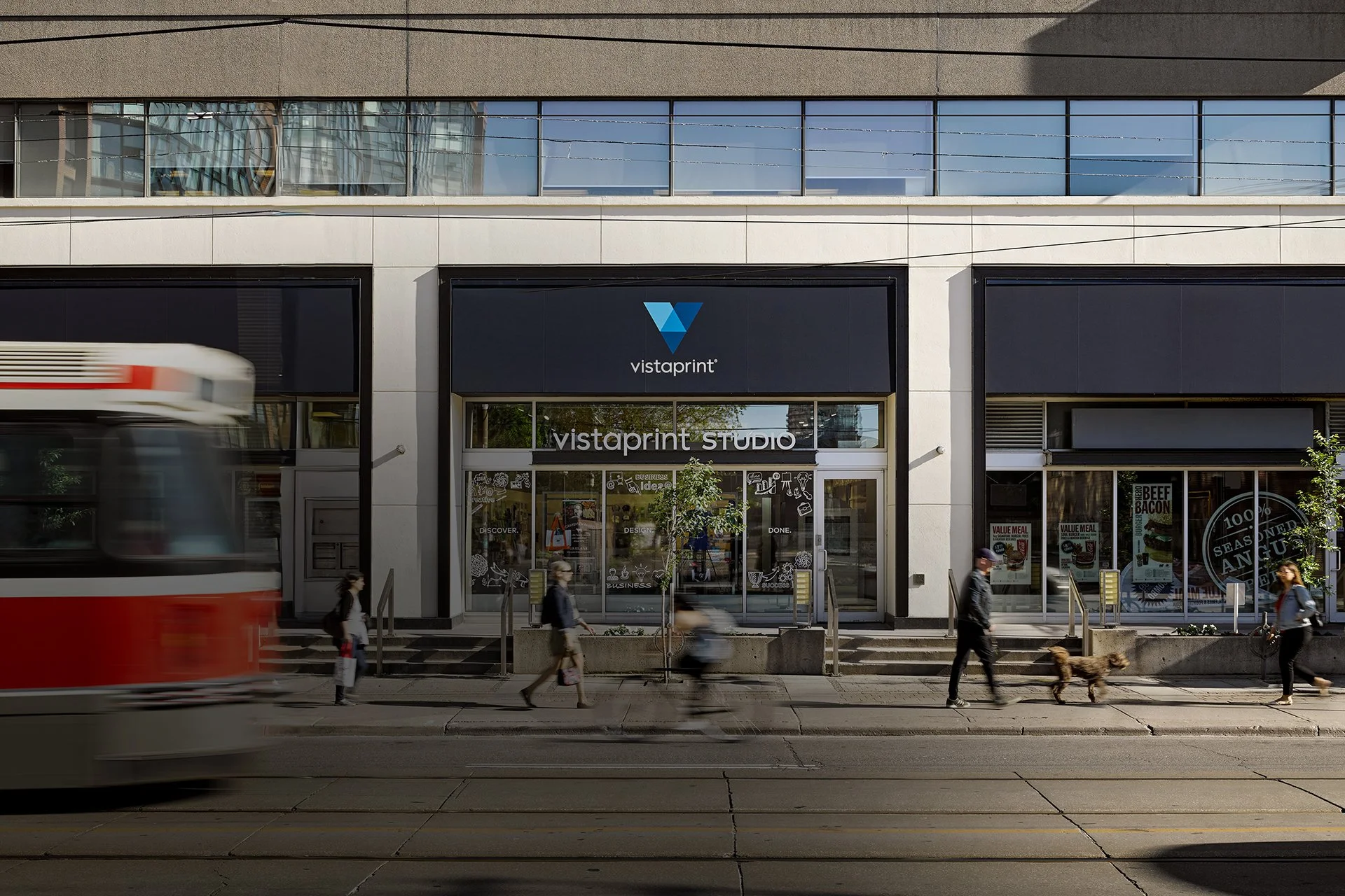 RETAIL - VISTAPRINT STUDIO