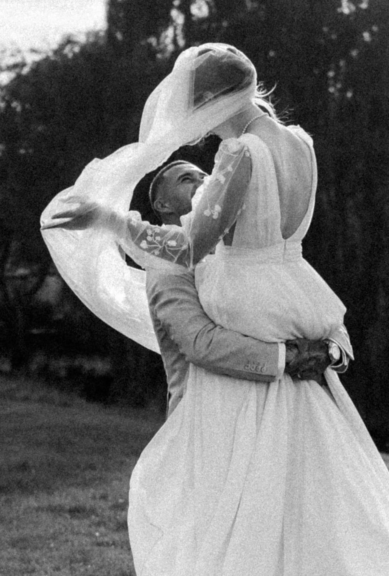 Romantisches Paarshooting im natürlichen Licht