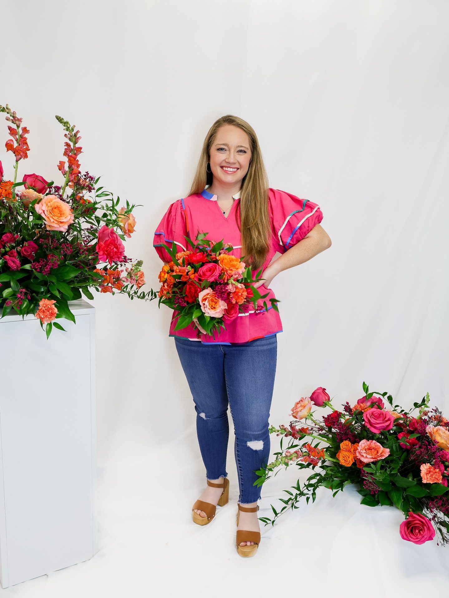 Need fresh content? We&rsquo;ve got you covered.
We offer branding to keep your feed fresh and on-brand + some lifestyle shoots!

Book a one-time content day/shoot, or get a bi-monthly shoot when you sign up for one of our social media packages!